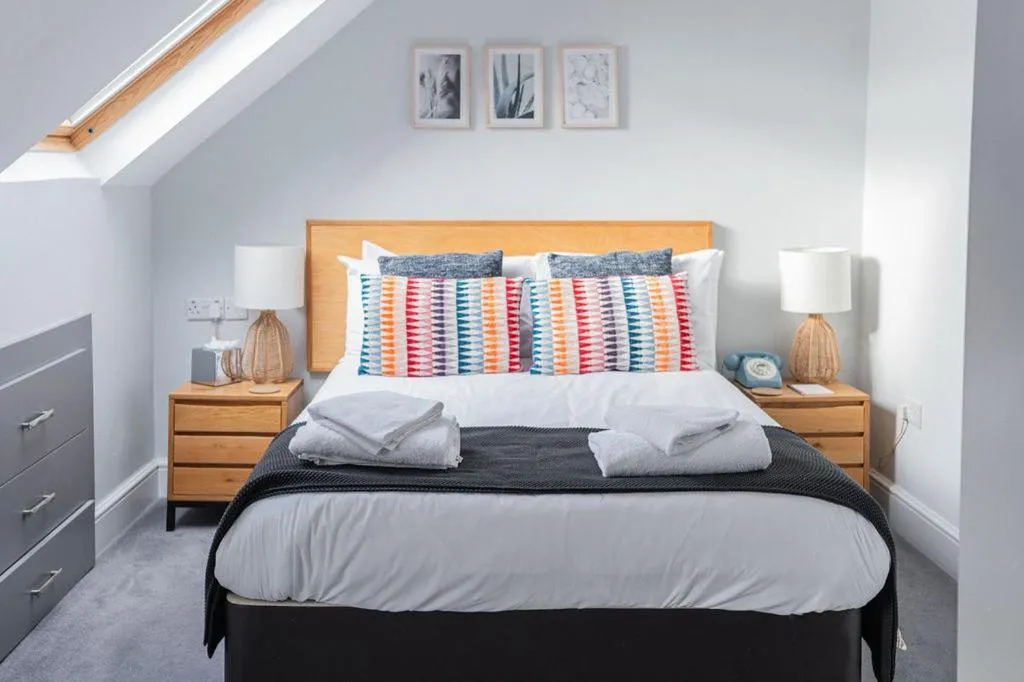 Bed in The Kingswood Hotel