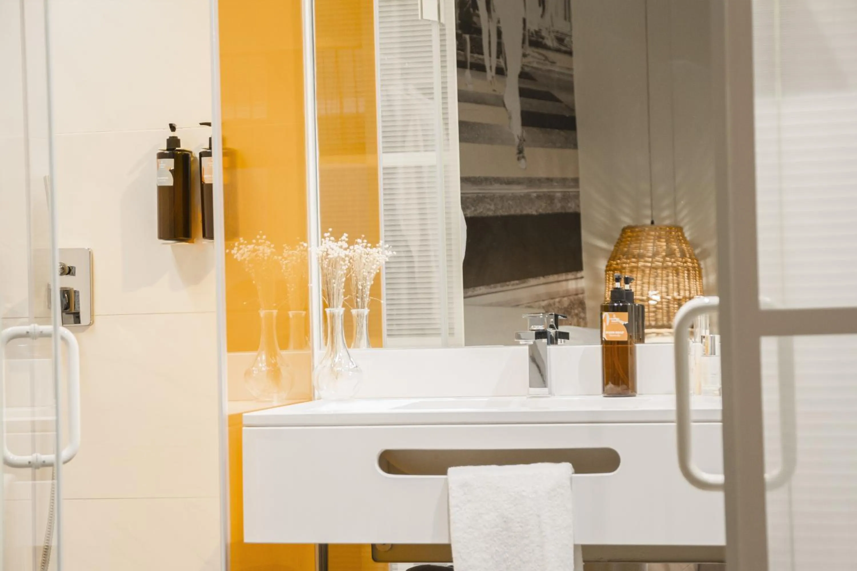 Bathroom in room Select Liberdade