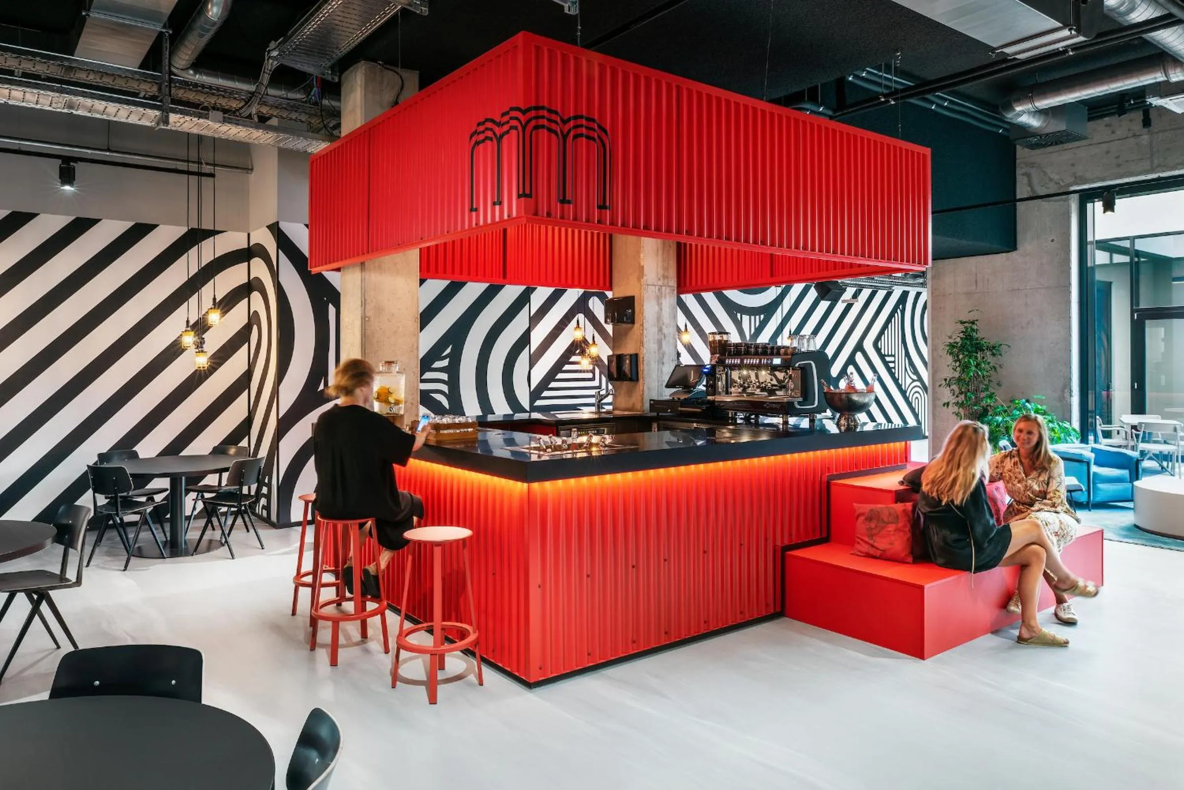 Coffee/tea facilities in The Social Hub Vienna