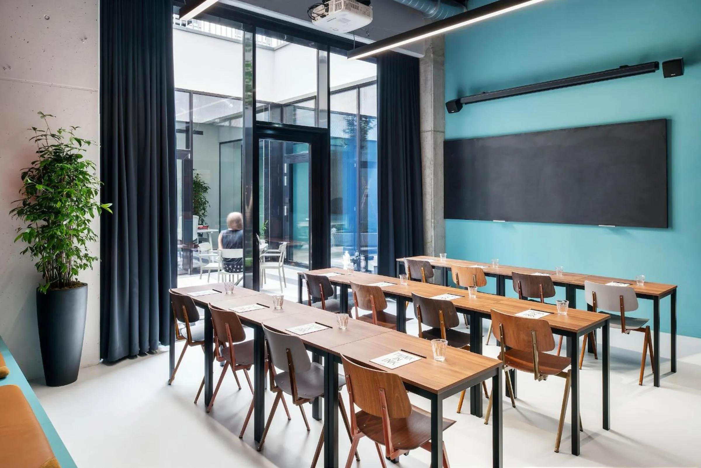 Meeting/conference room in The Social Hub Vienna