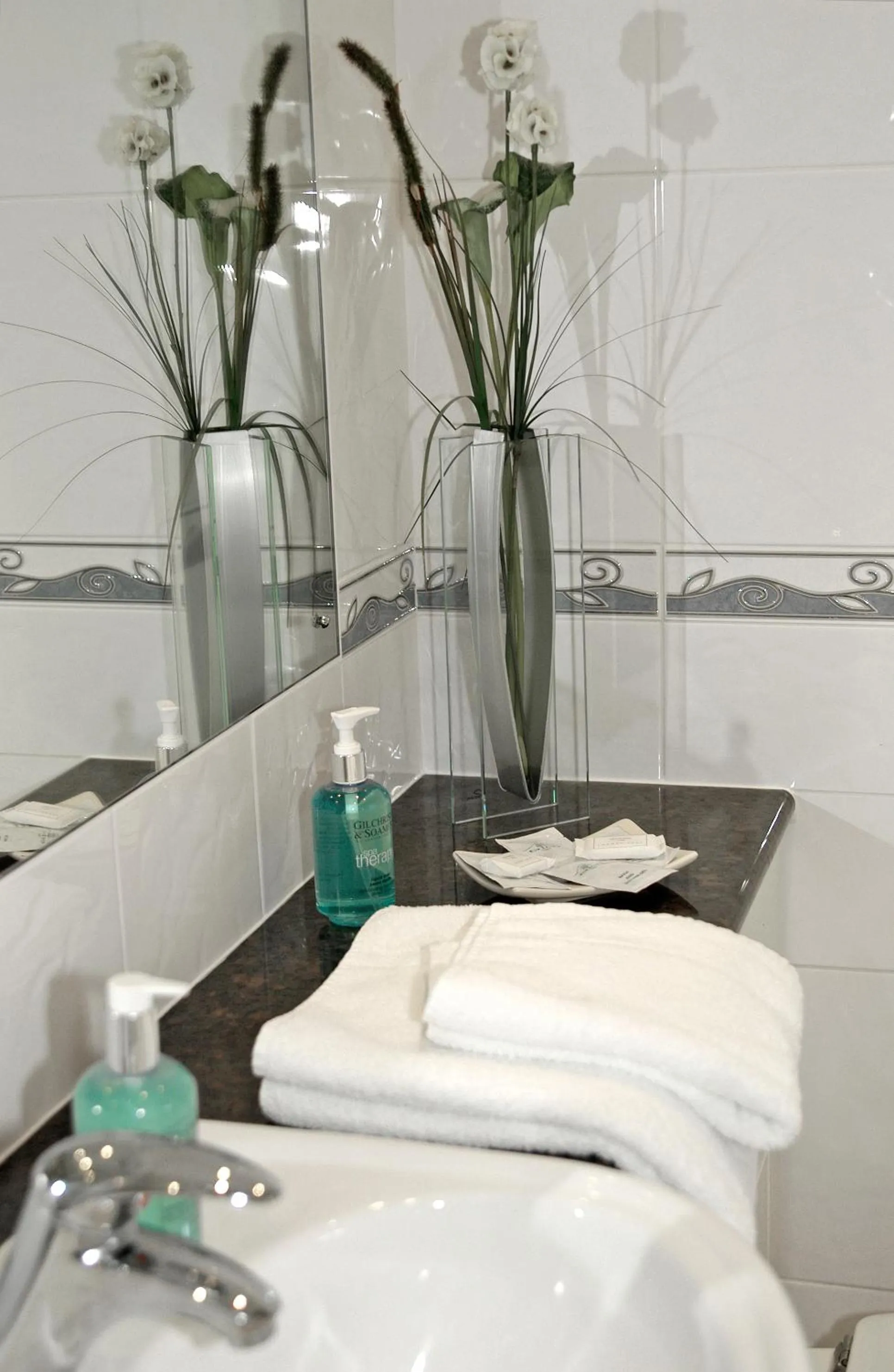 Bathroom in The Long Range