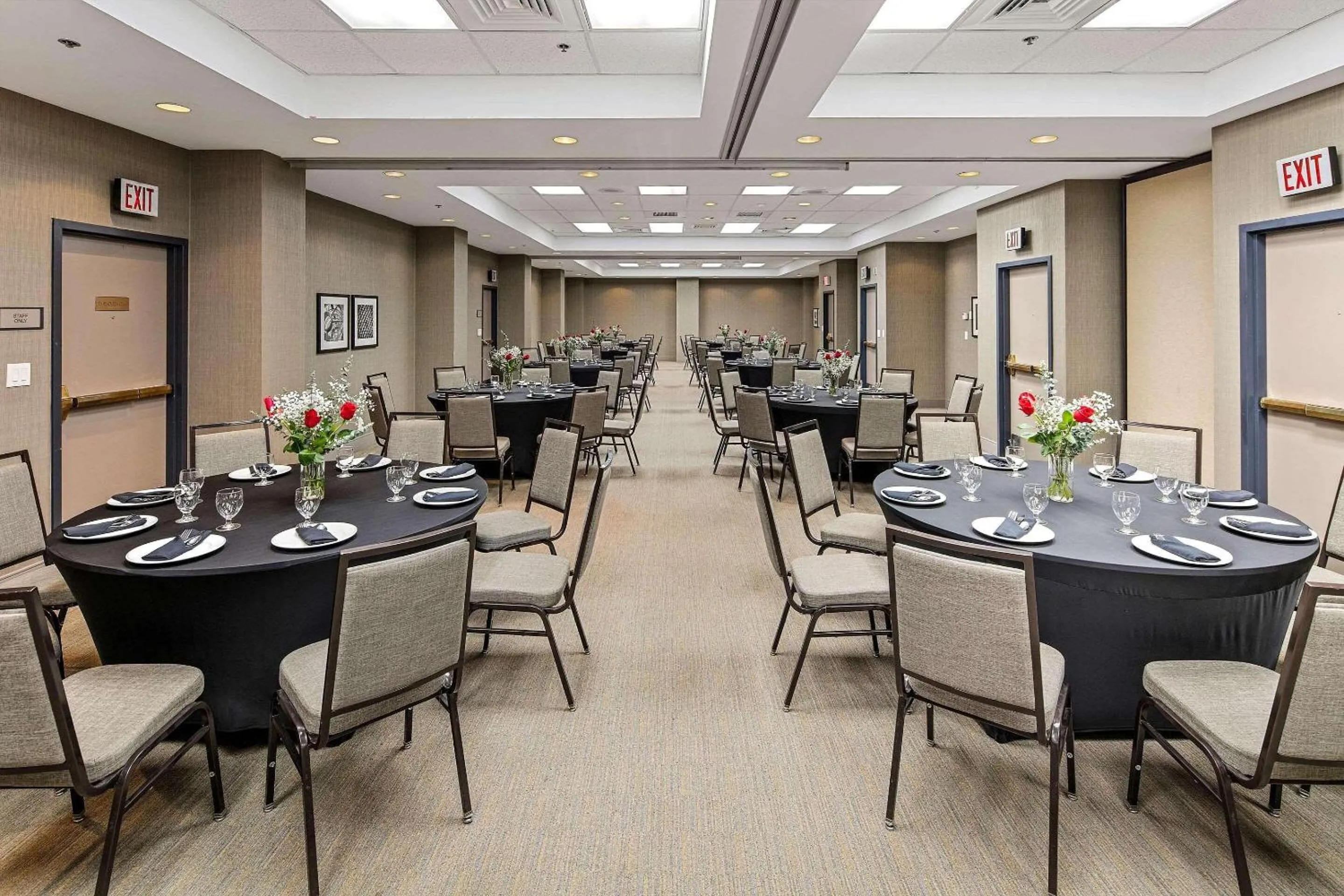 Meeting/conference room in Country Inn & Suites by Radisson, San Diego North, CA