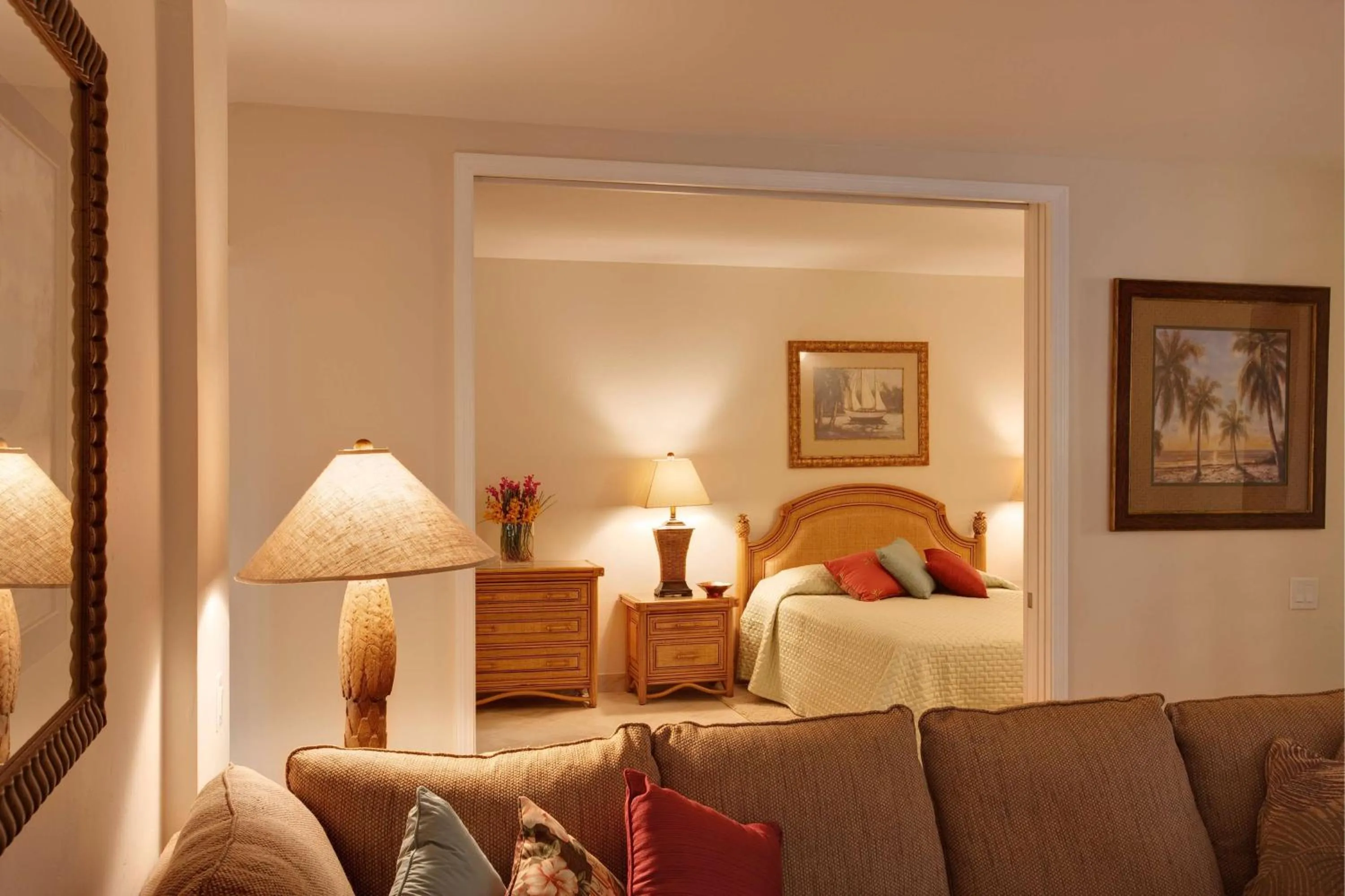 Photo of the whole room in Kaanapali Alii