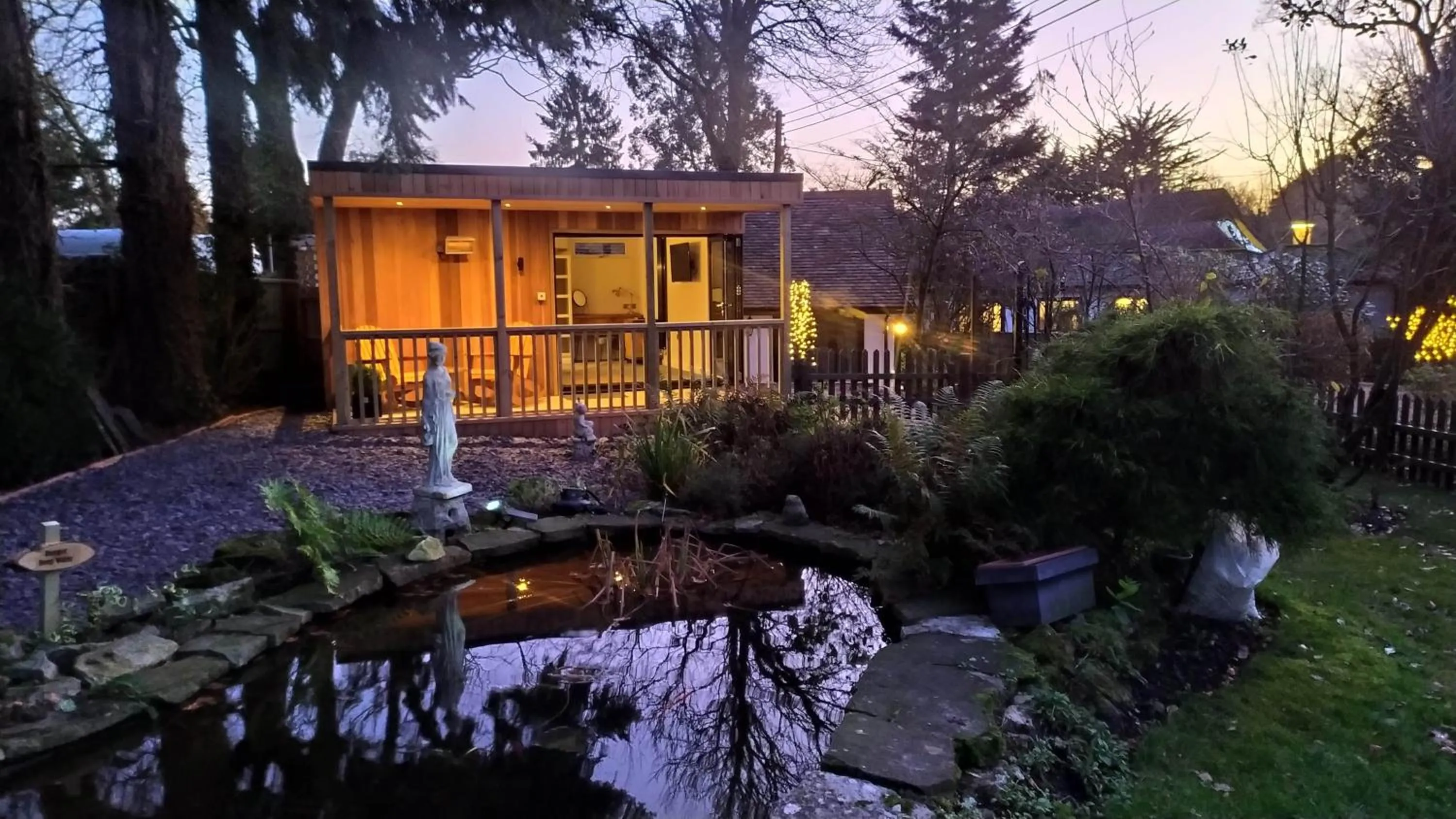Property building in Thatched Eaves