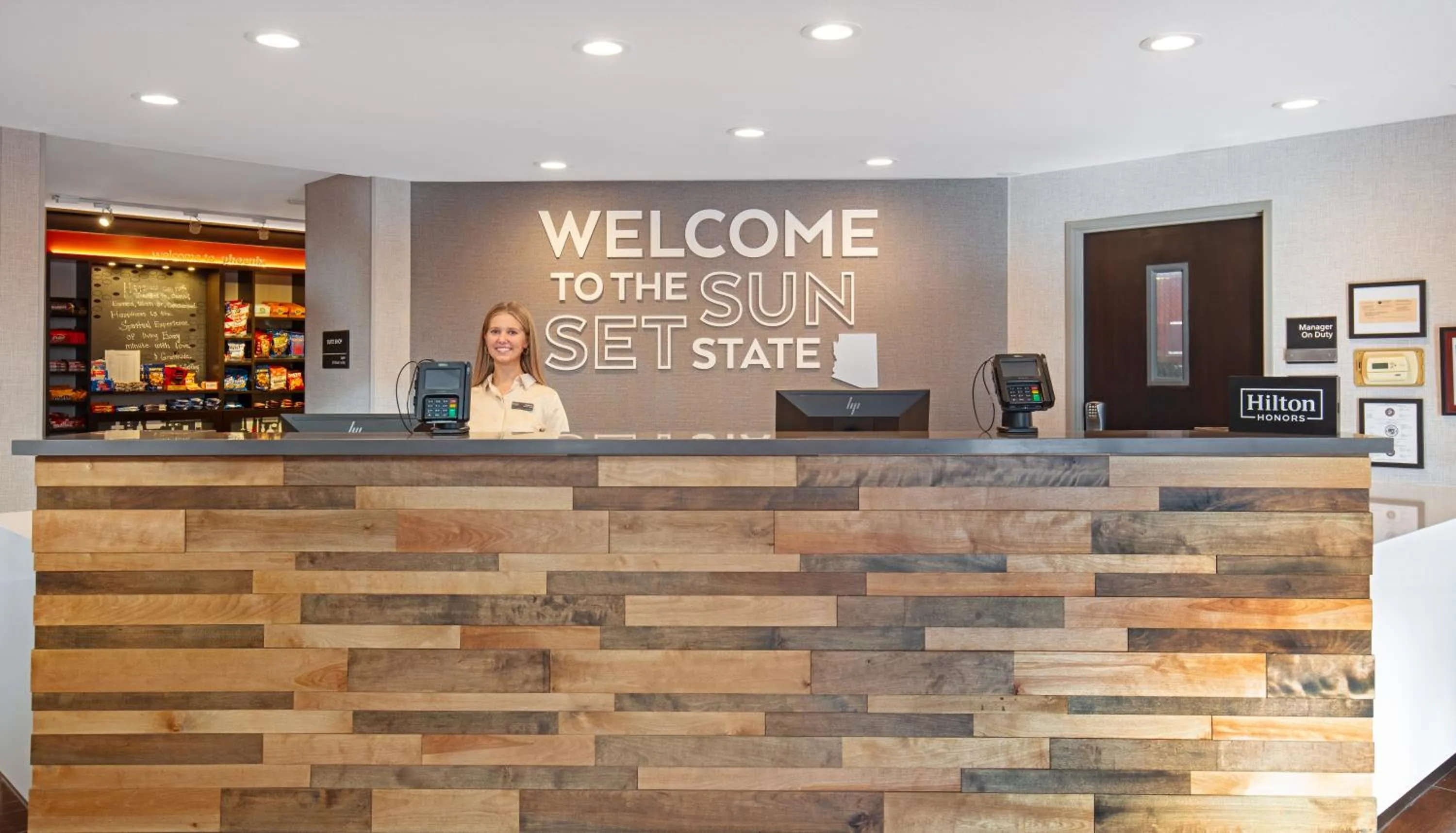Lobby or reception in Hampton Inn Phoenix Airport North