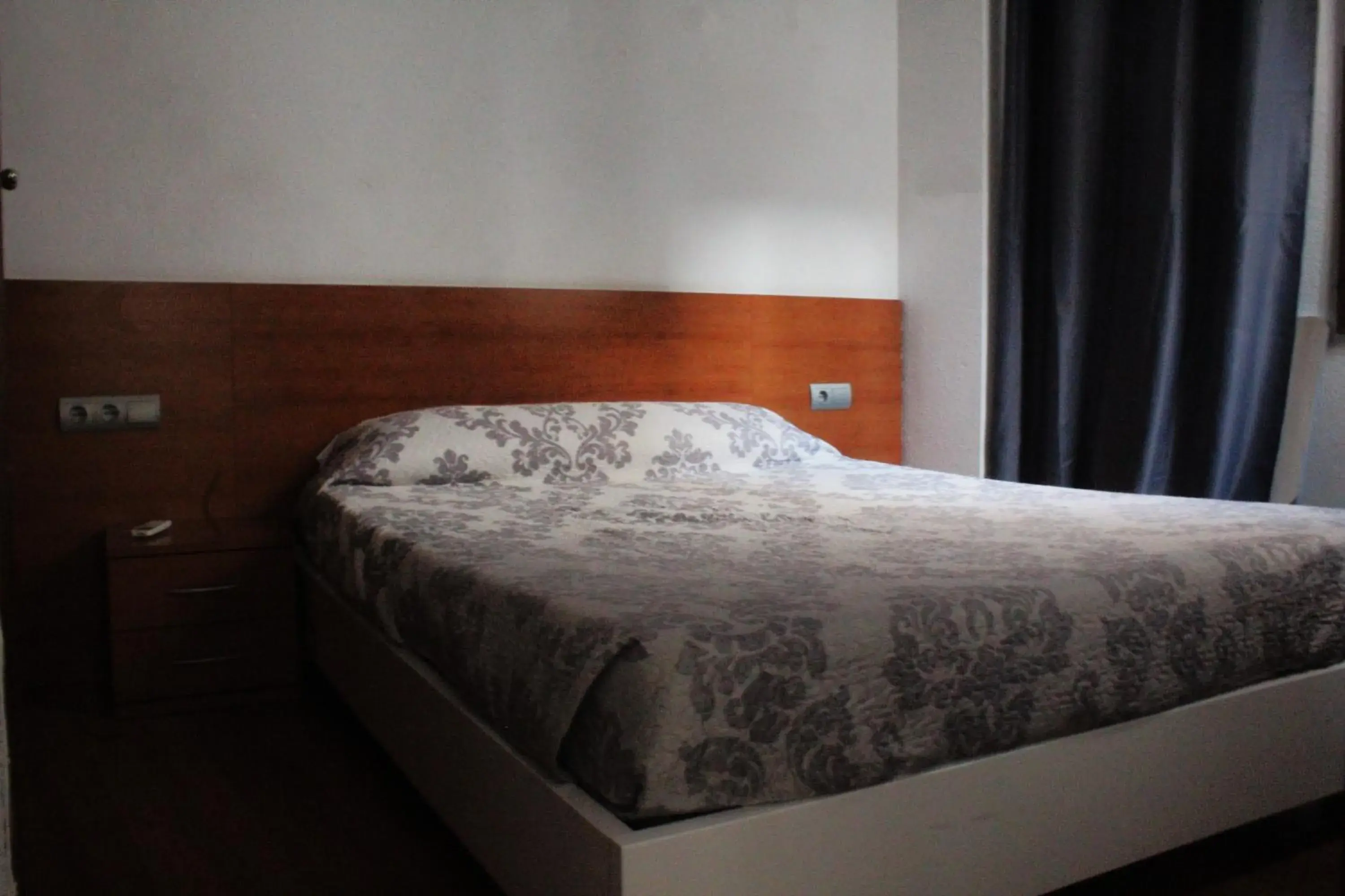 Standard Double Room in SunDos Feria Valencia Standard Double Room in SunDos Feria Valencia