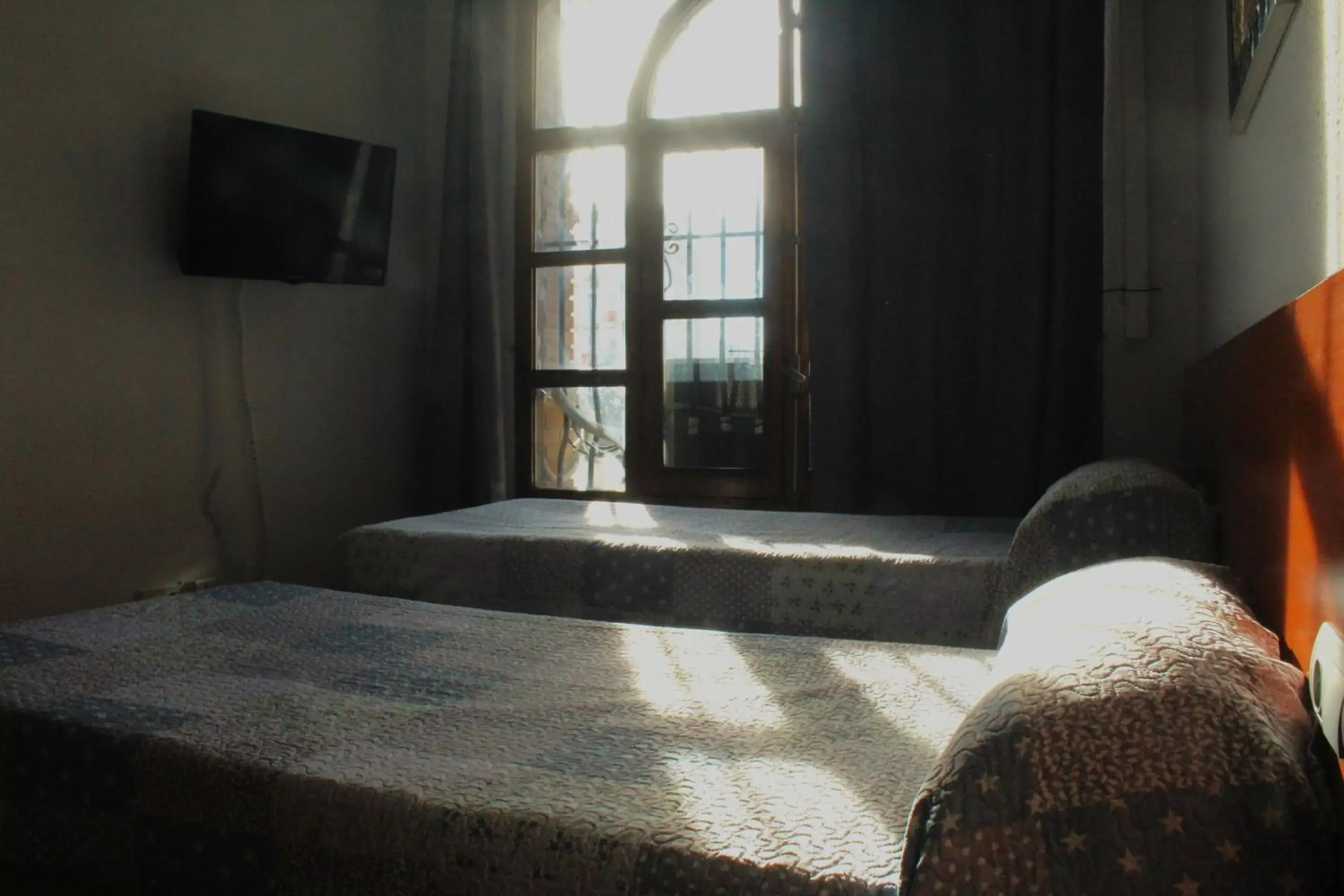 Twin Room - single occupancy in SunDos Feria Valencia Twin Room - single occupancy in SunDos Feria Valencia