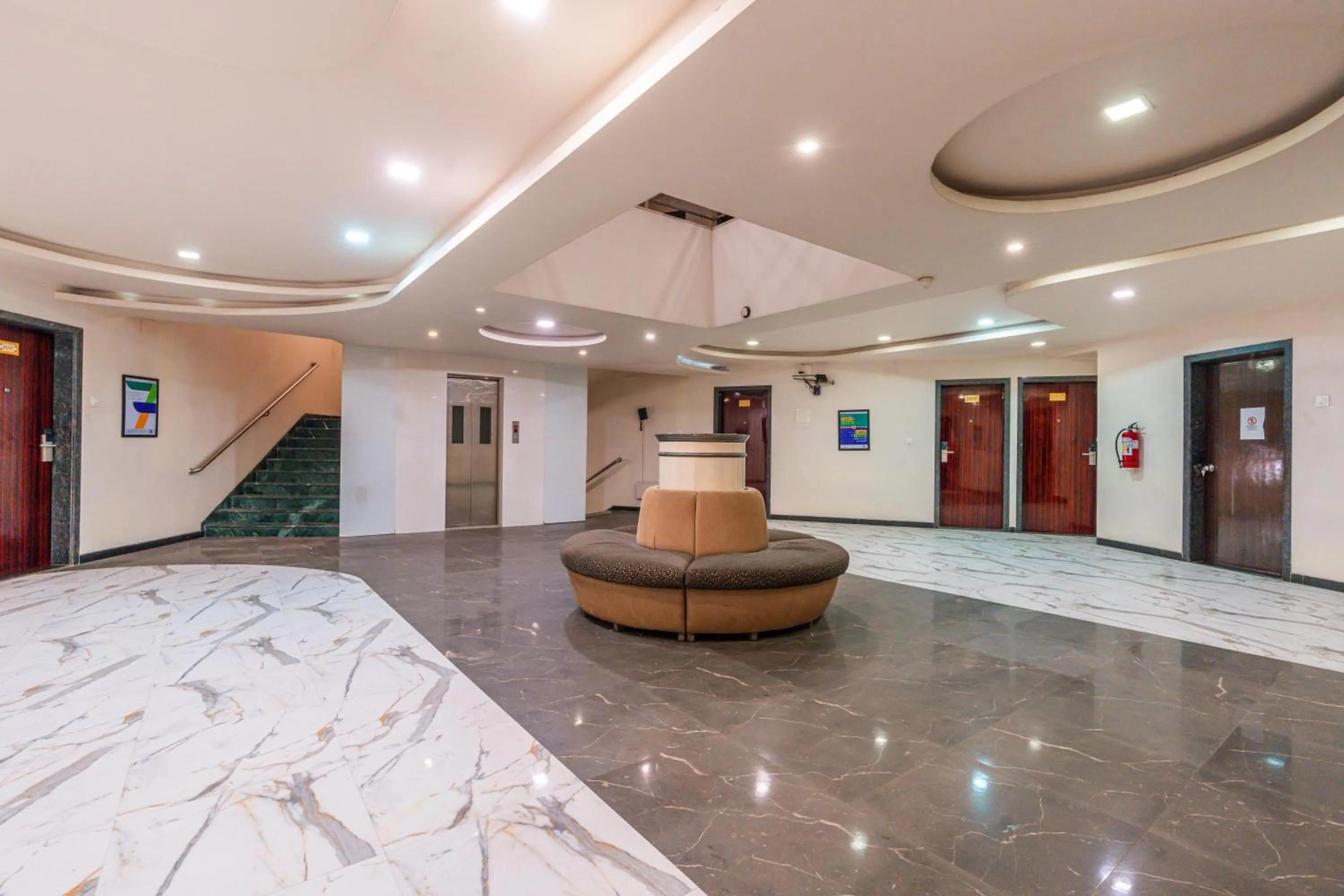 Lobby or reception in Treebo Westview