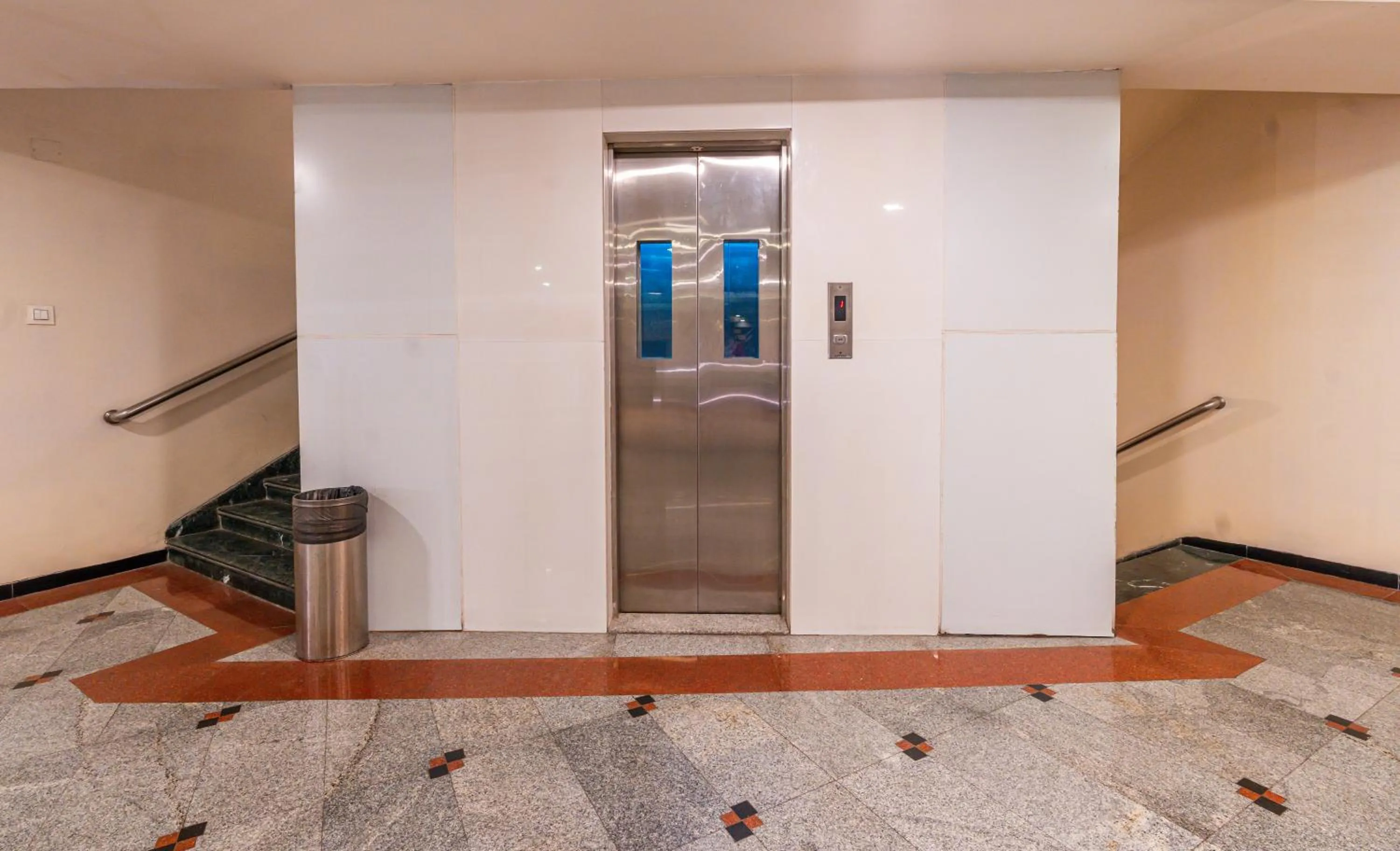 elevator in Treebo Westview