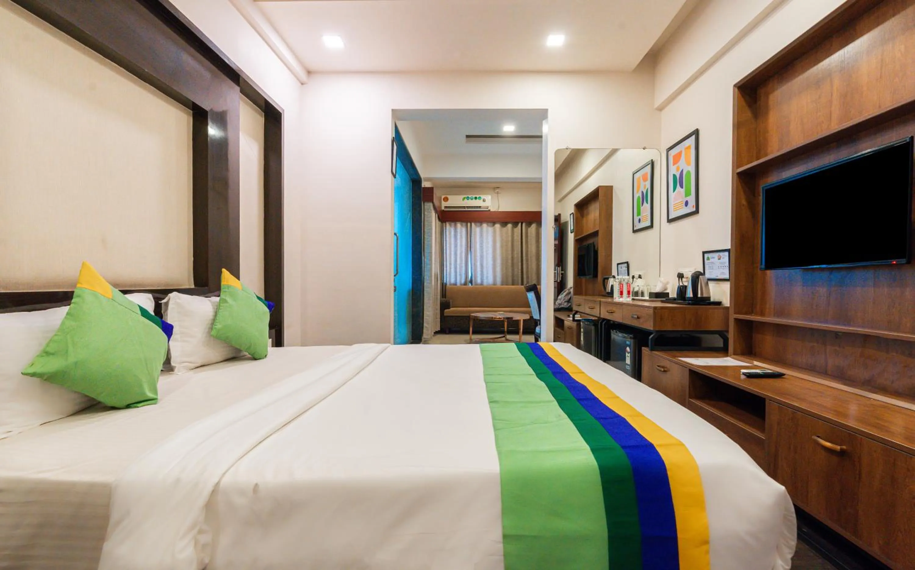 Bedroom, Bed in Treebo Westview