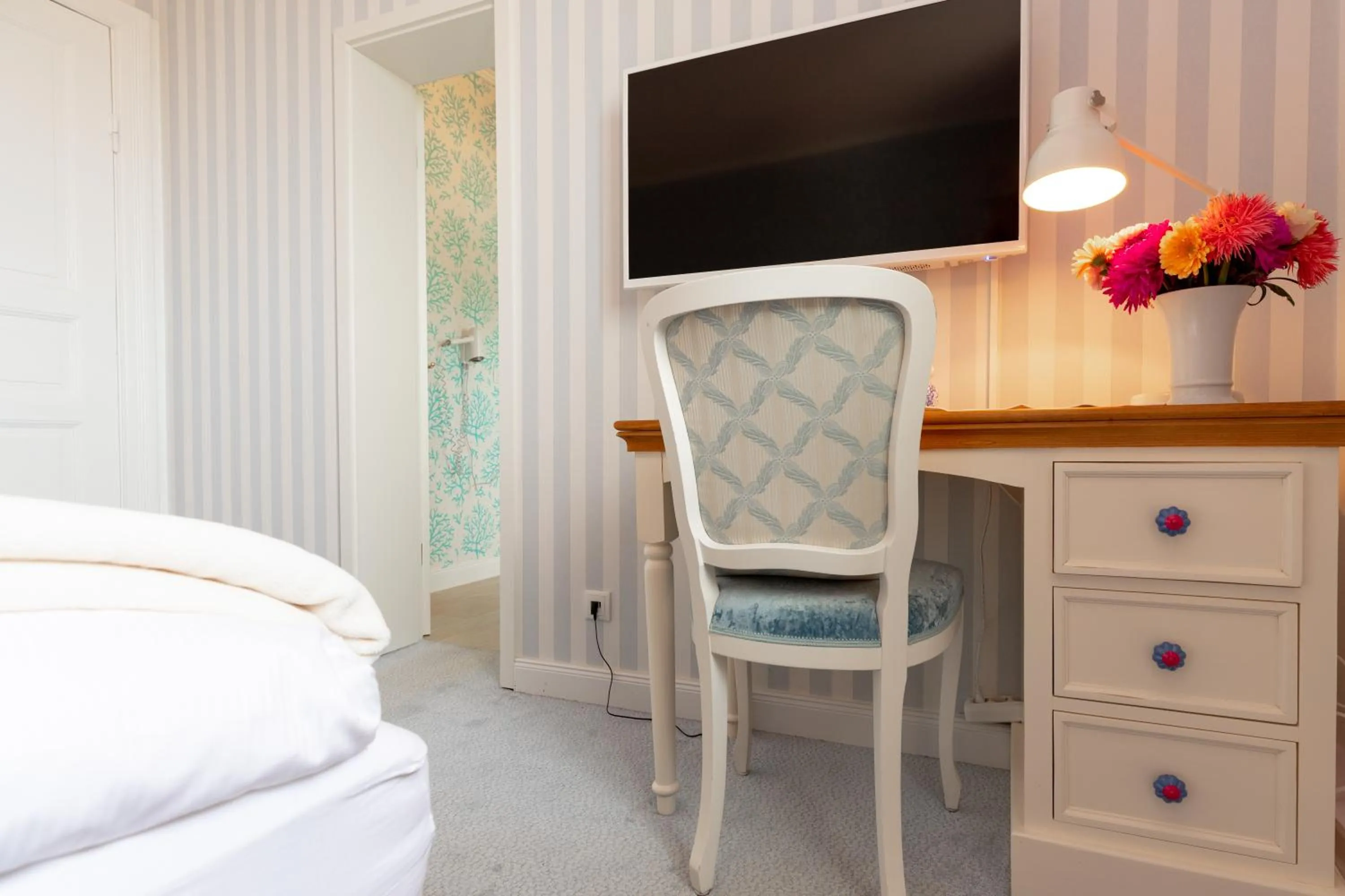 TV and multimedia, Bed in La Maison M