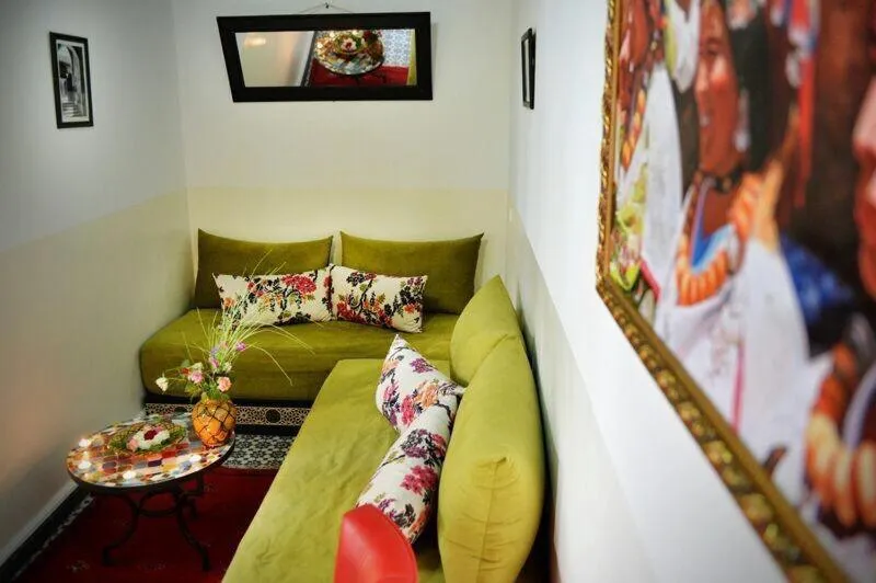 Bed in SARDINAS & CHILI