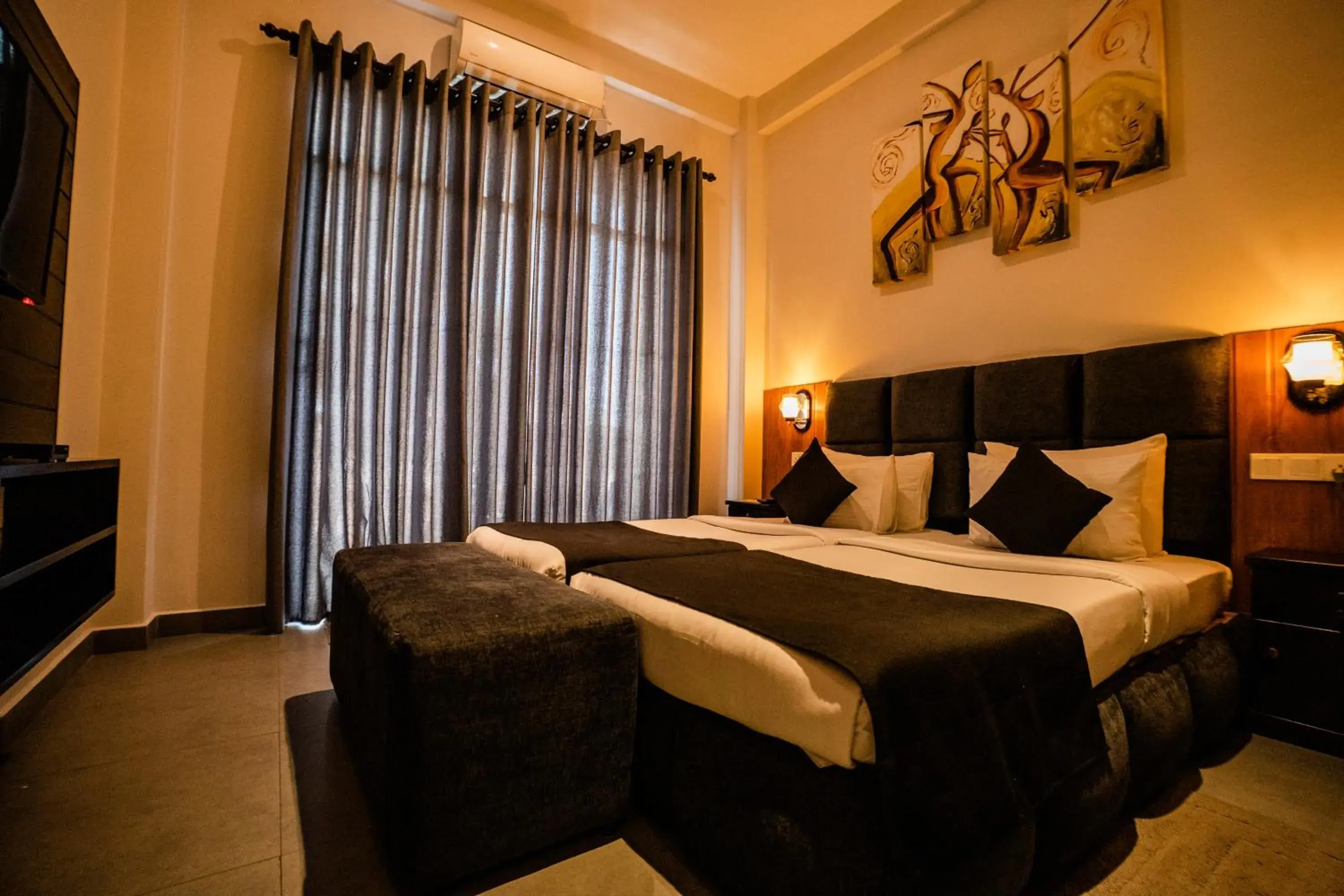 Deluxe Double or Twin Room with Balcony - single occupancy in Scenic Bay Weligama Deluxe Double or Twin Room with Balcony - single occupancy in Scenic Bay Weligama