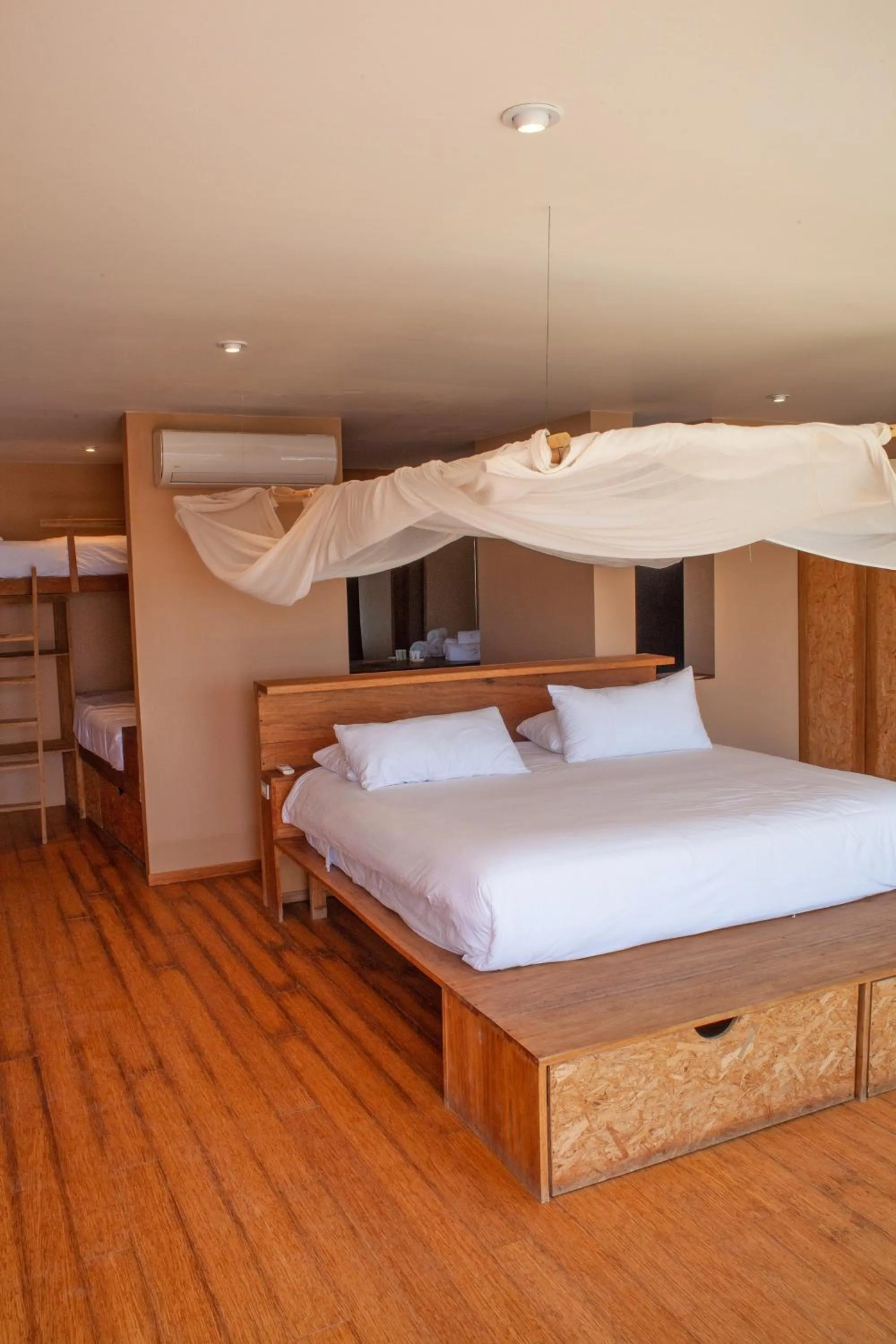 Photo of the whole room in Alma Loft