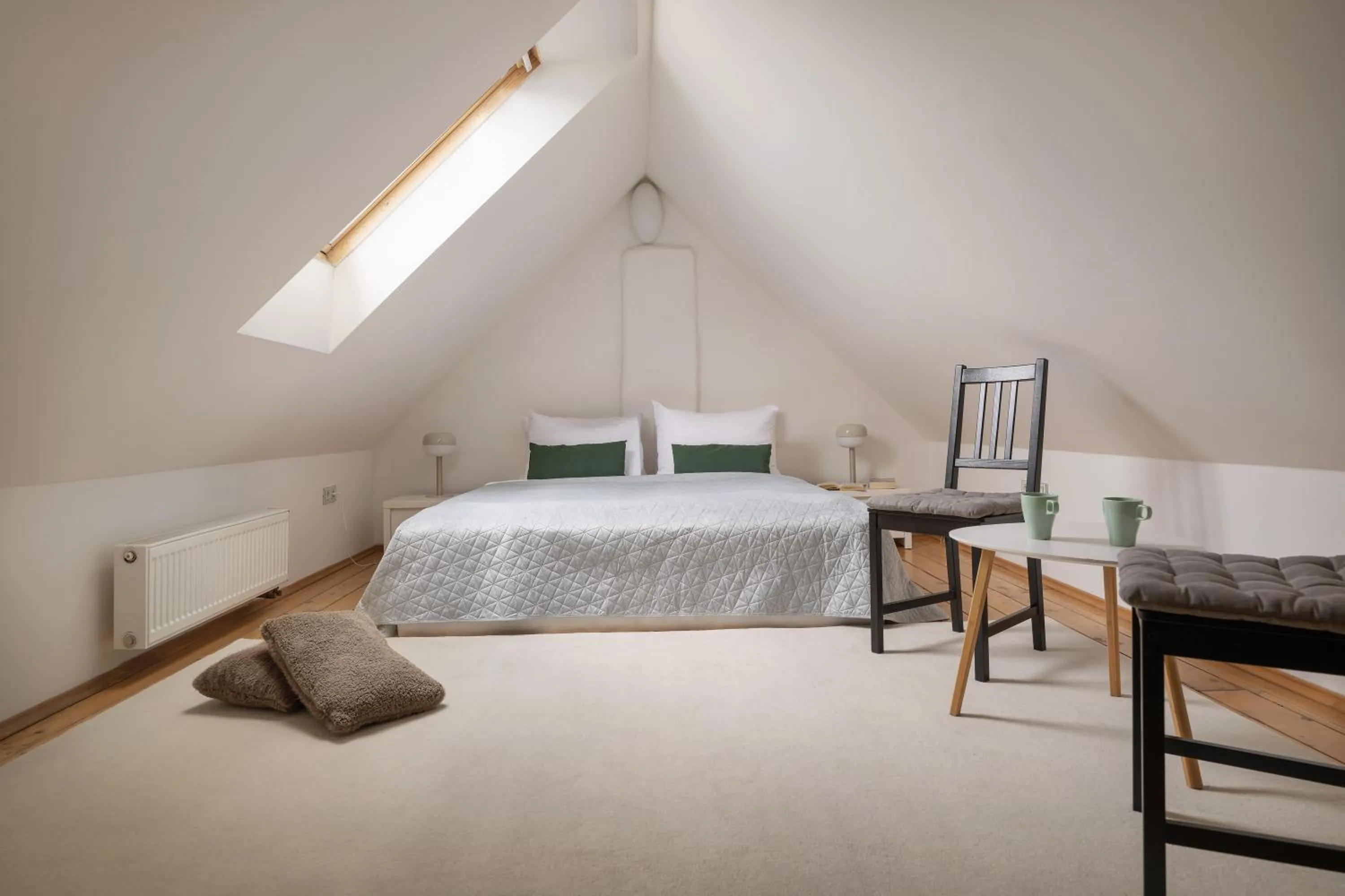 Bedroom, Bed in White Swan Boutique Apartments