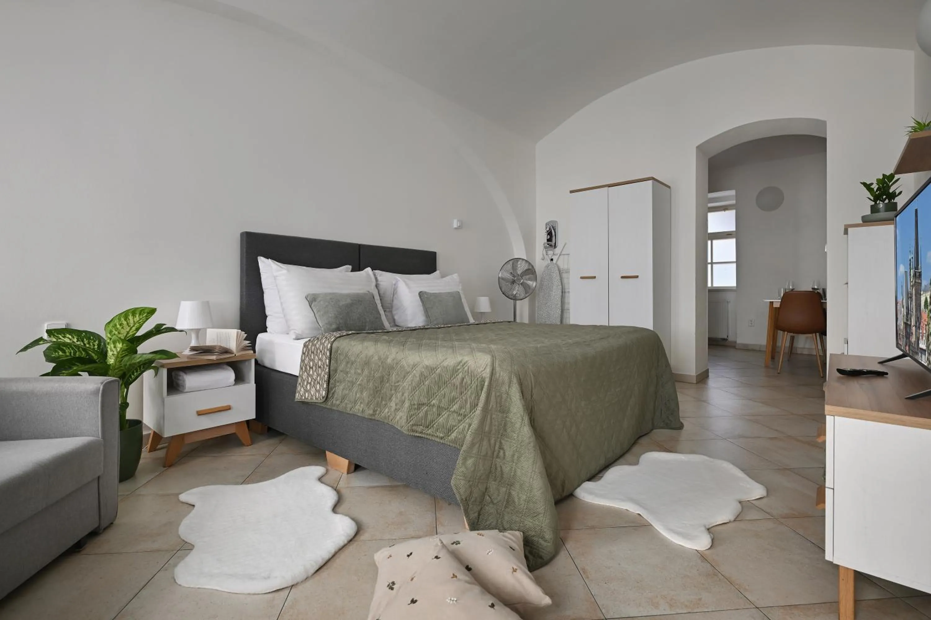 Bed in White Swan Boutique Apartments