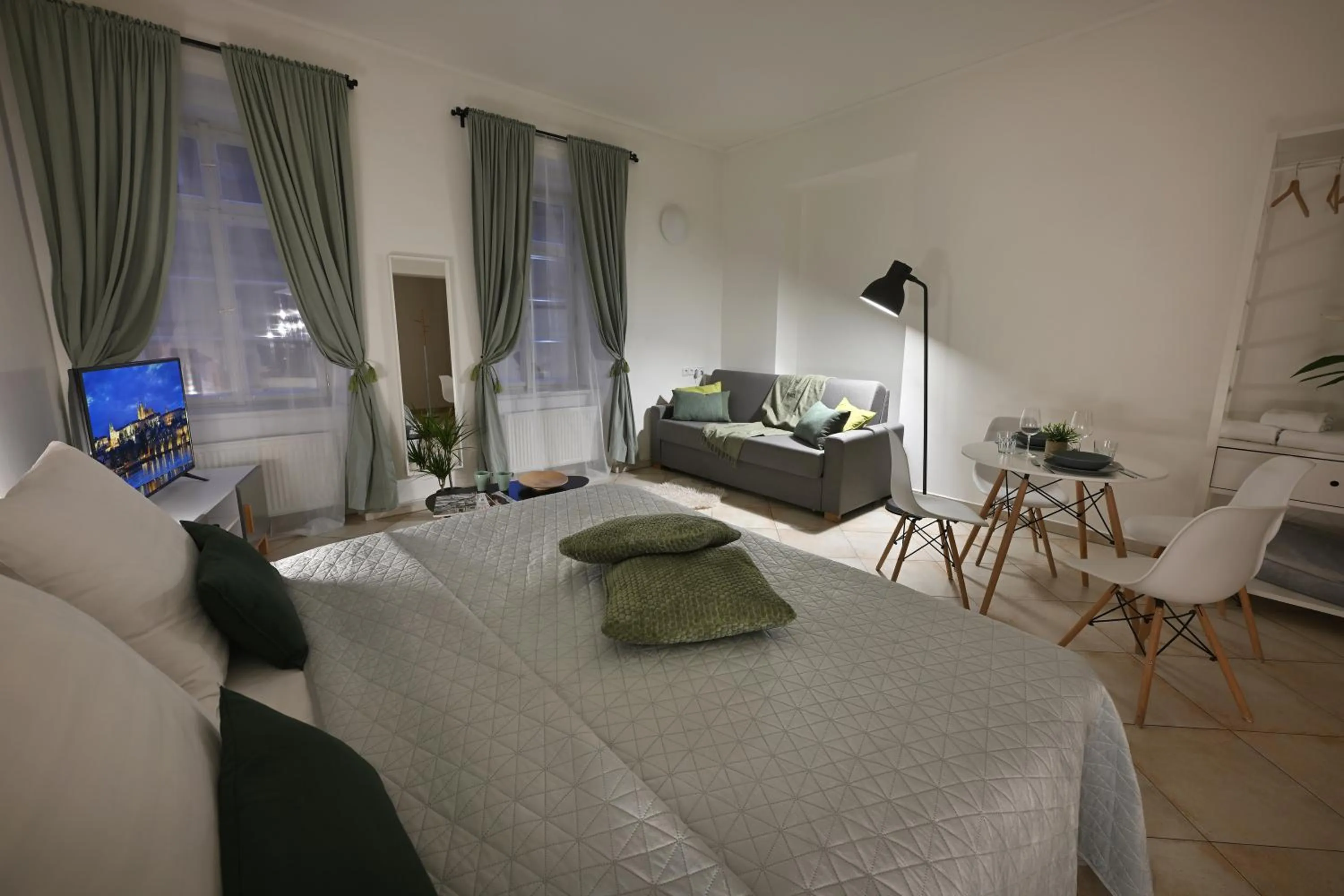 Bed in White Swan Boutique Apartments