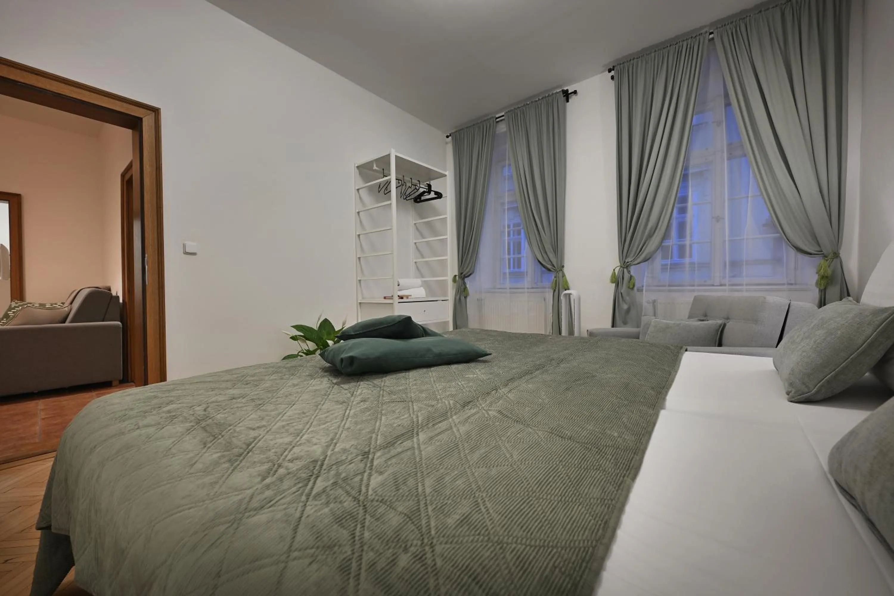 Bed in White Swan Boutique Apartments