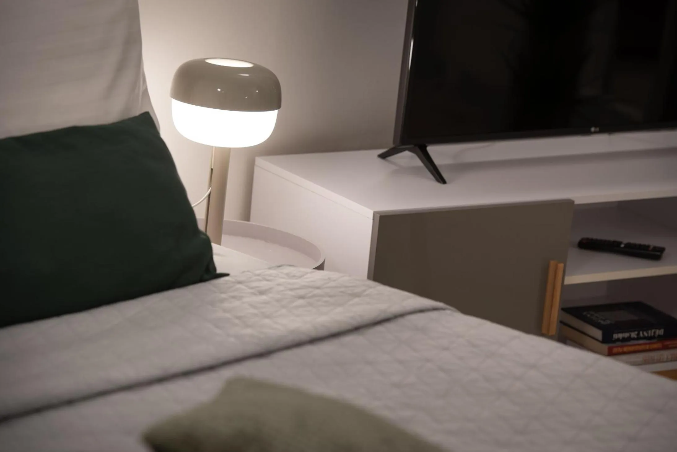 Bed in White Swan Boutique Apartments