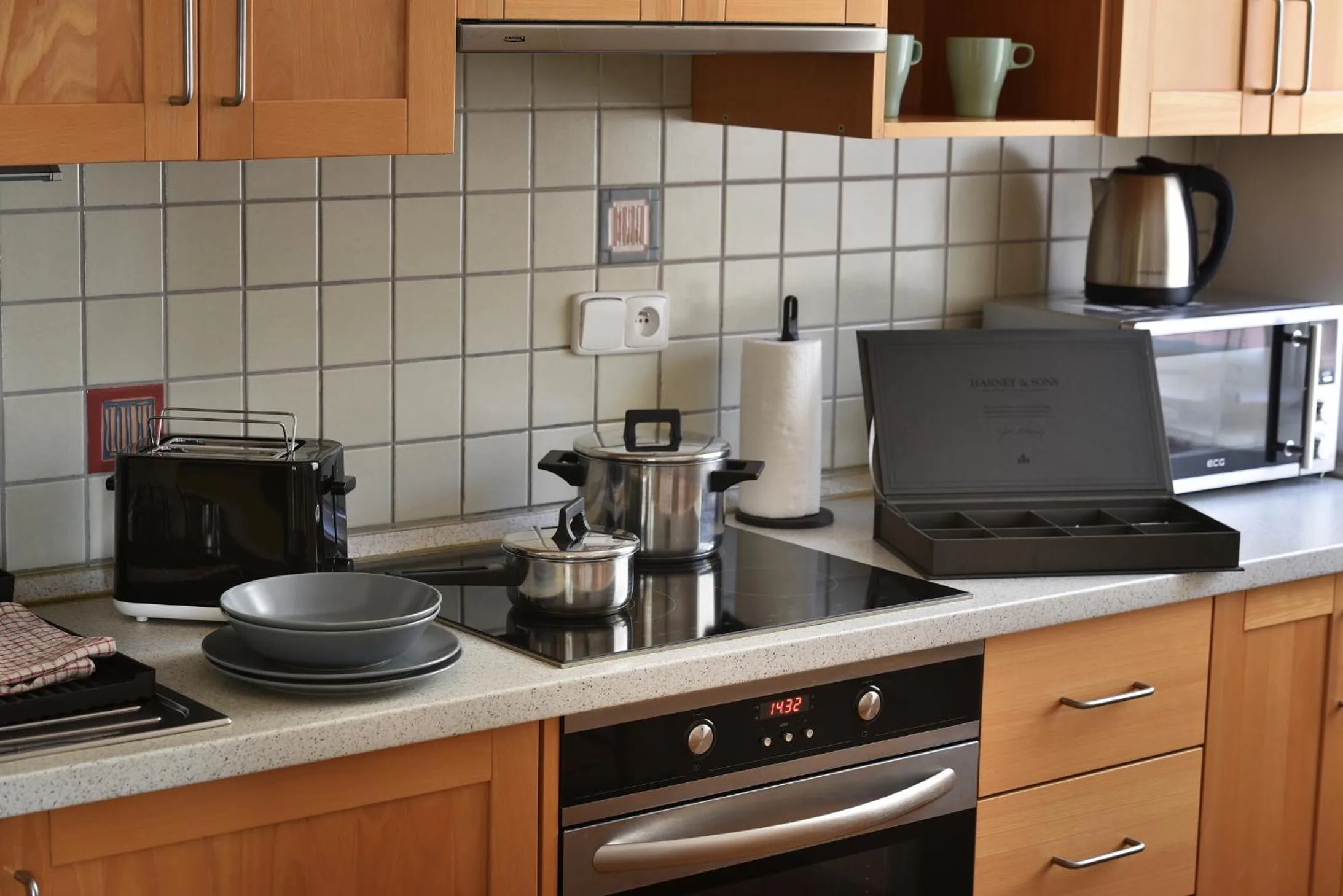 Coffee/tea facilities in White Swan Boutique Apartments