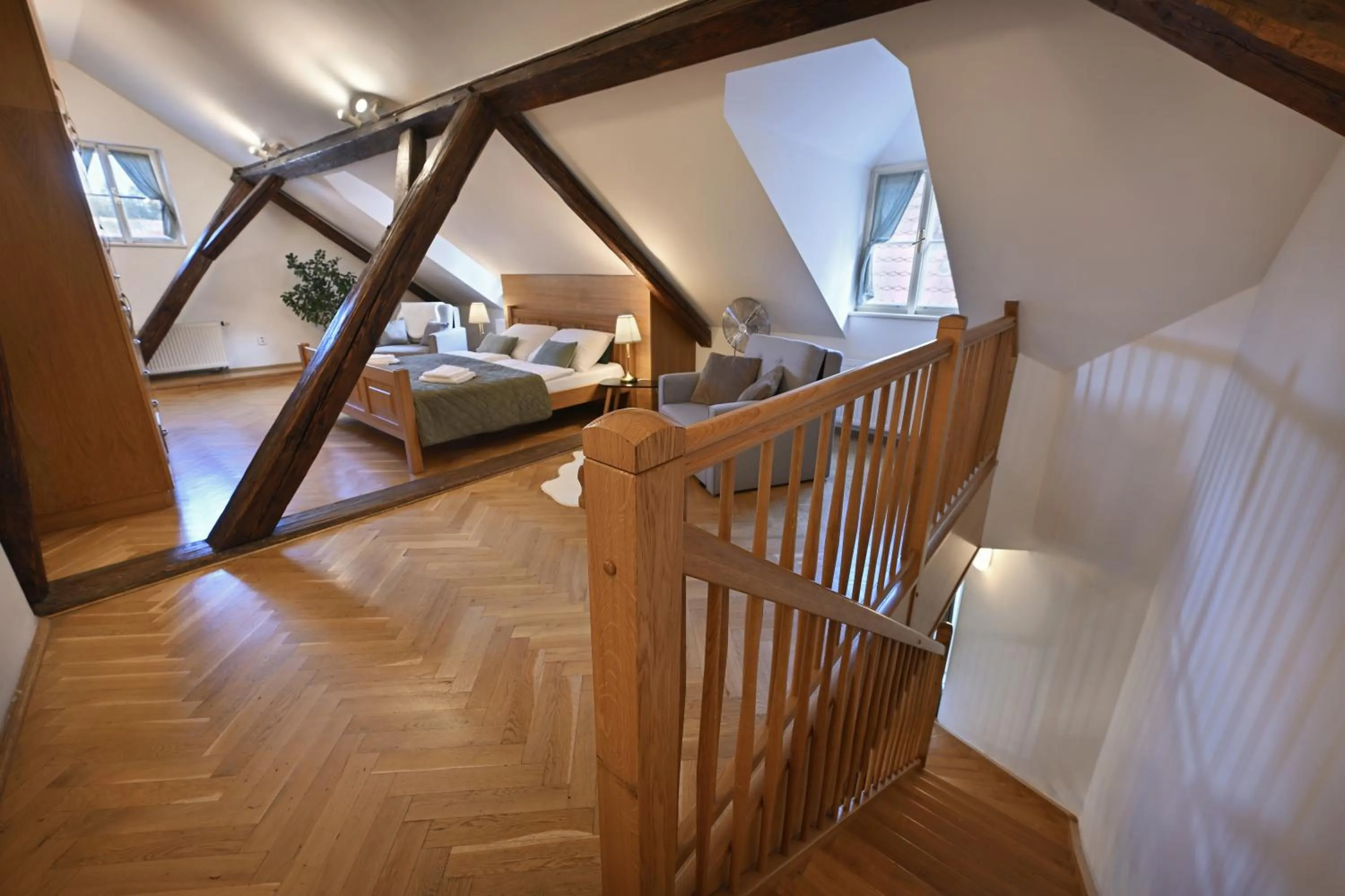 Photo of the whole room, Bed in White Swan Boutique Apartments