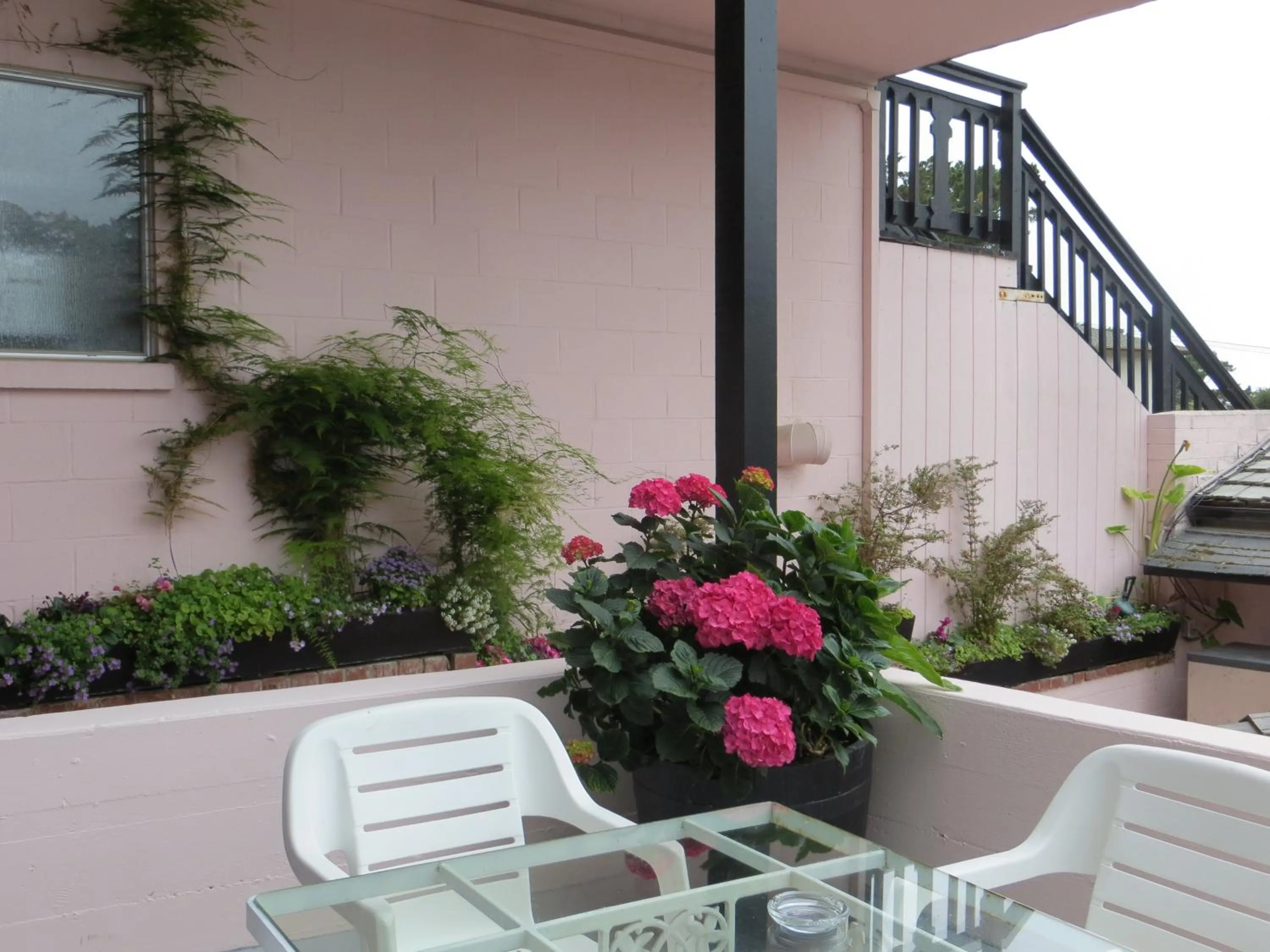 Facade/entrance in Hofsas House Hotel