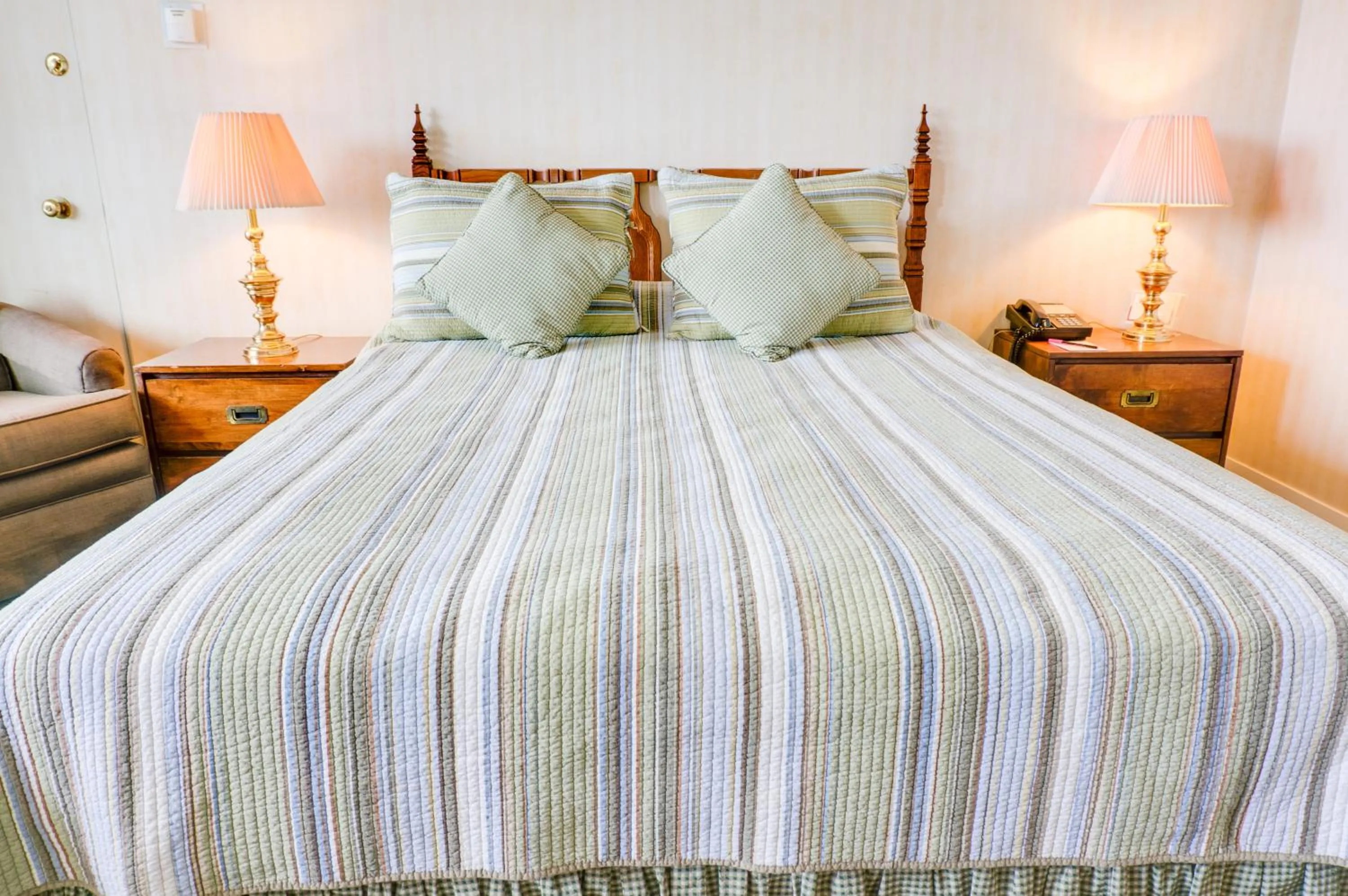 Bed in Hofsas House Hotel