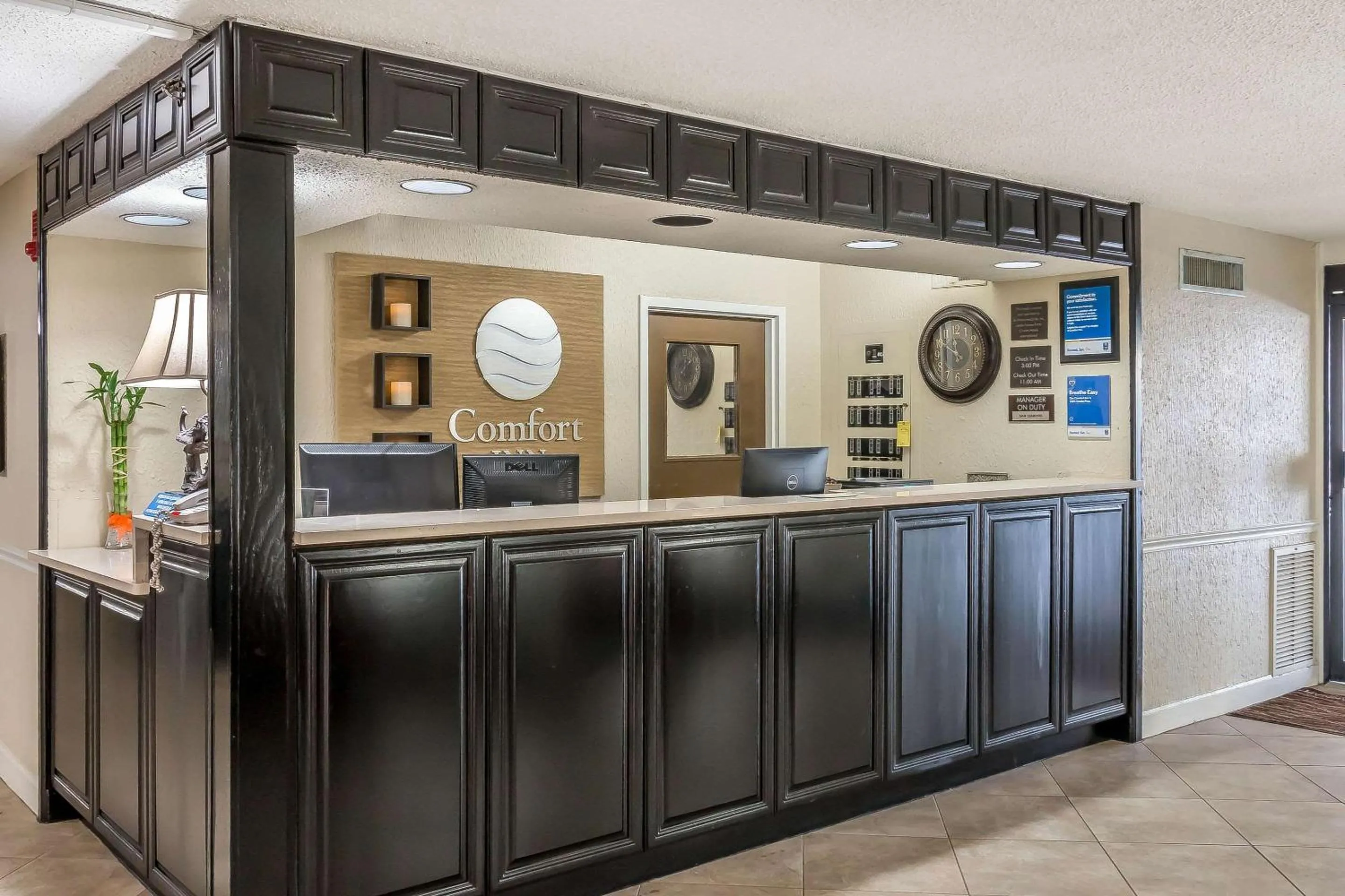 Lobby or reception in Comfort Inn Savannah Midtown