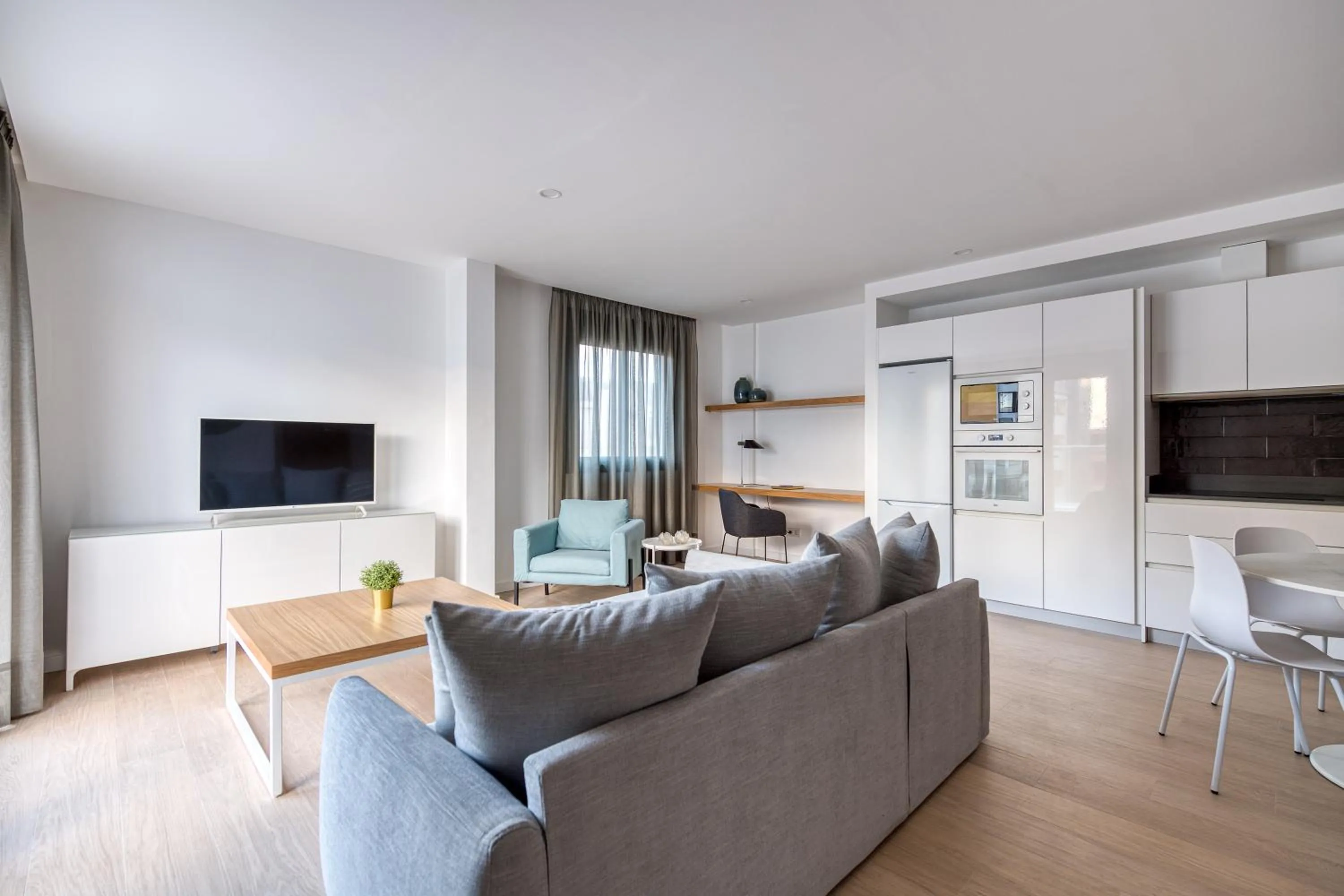 TV and multimedia in Beach Hotel Alfredo