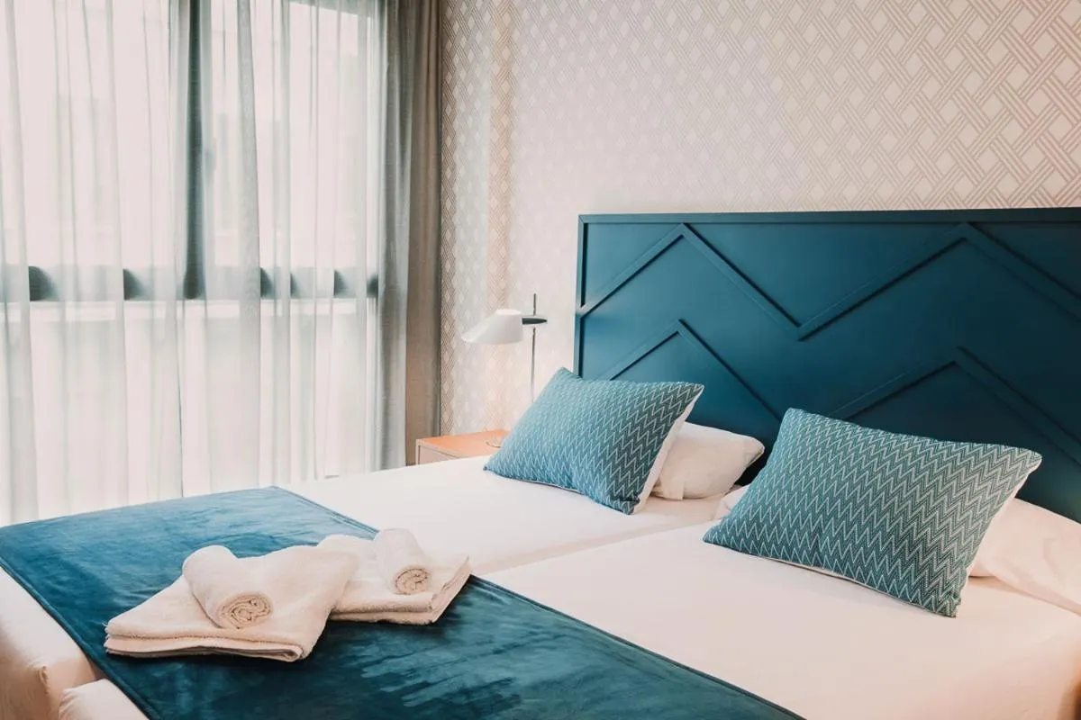 Bed in Beach Hotel Alfredo