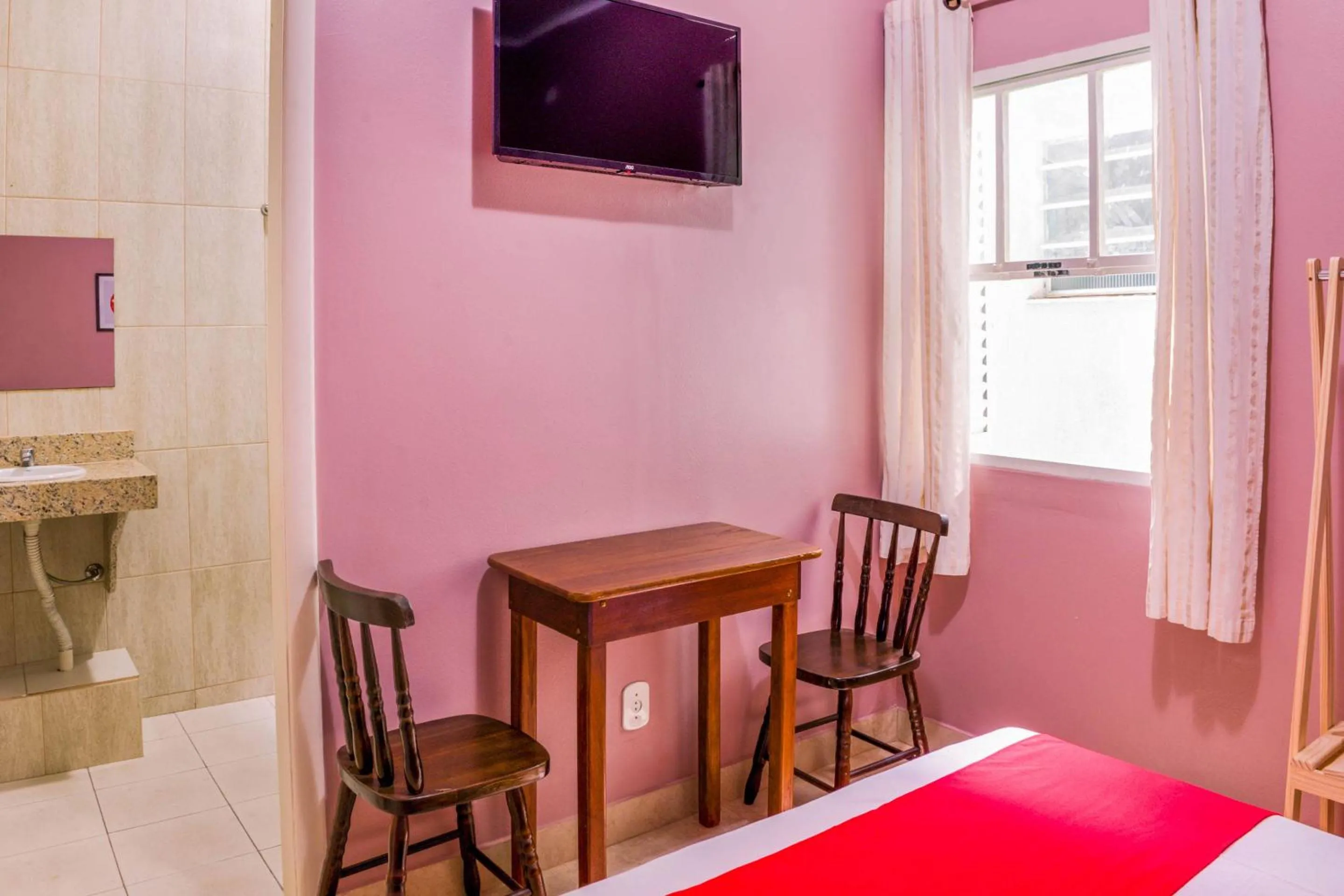Bedroom in OYO Hotel Lindoia, Petropolis