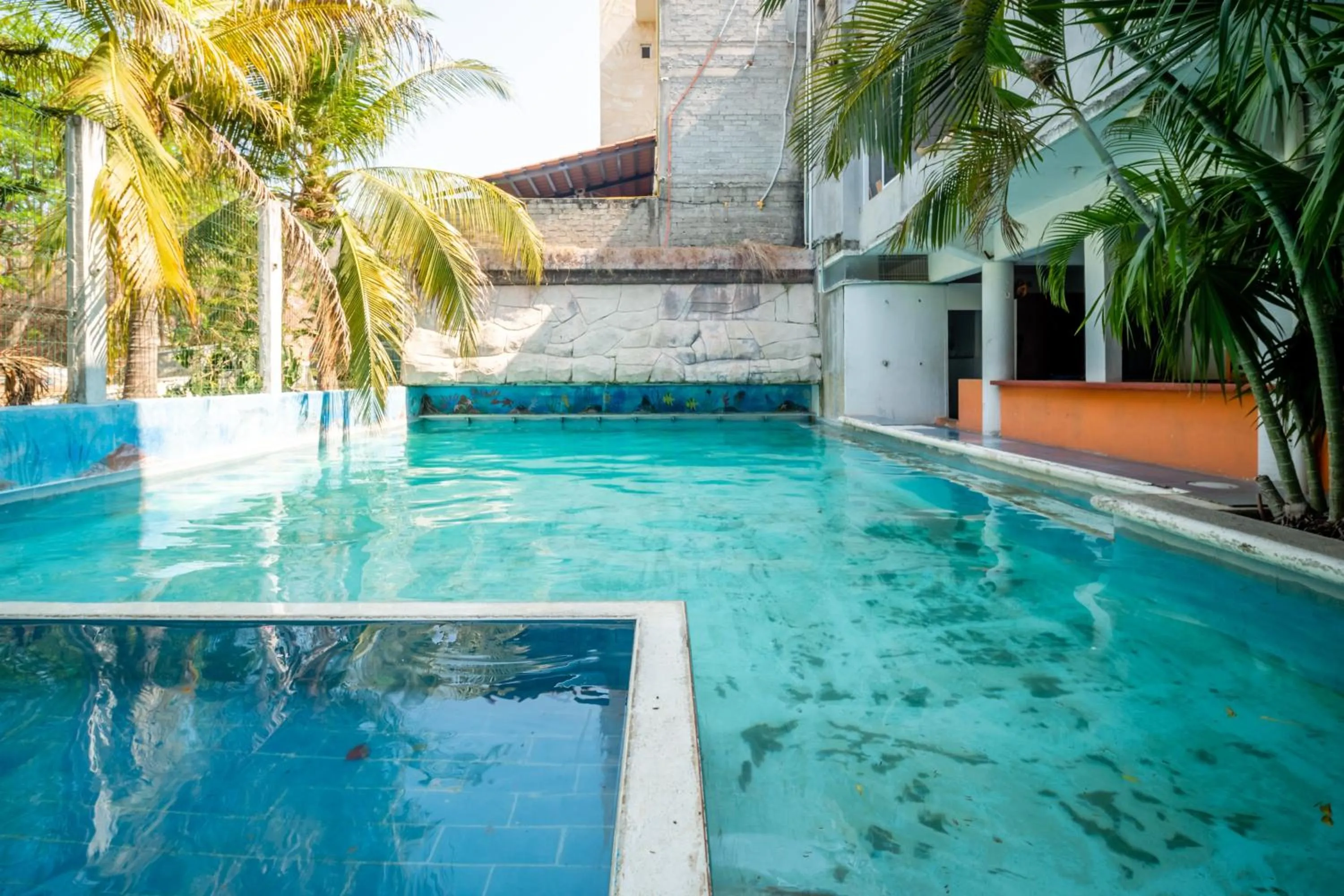 Swimming pool in OYO Hotel Betsua Vista Hermosa, Huatulco
