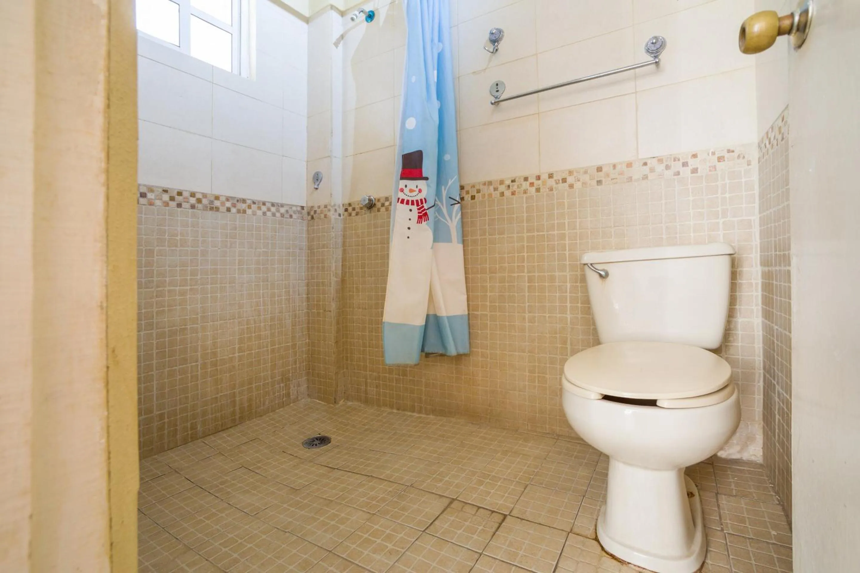 Bathroom in OYO Hotel Posada Lys, Zihuatanejo