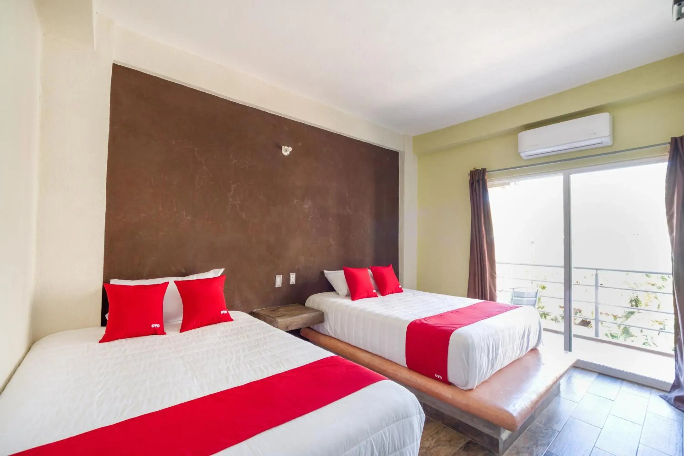 Standard Two Beds in OYO Hotel Posada Lys, Zihuatanejo Standard Two Beds in OYO Hotel Posada Lys, Zihuatanejo