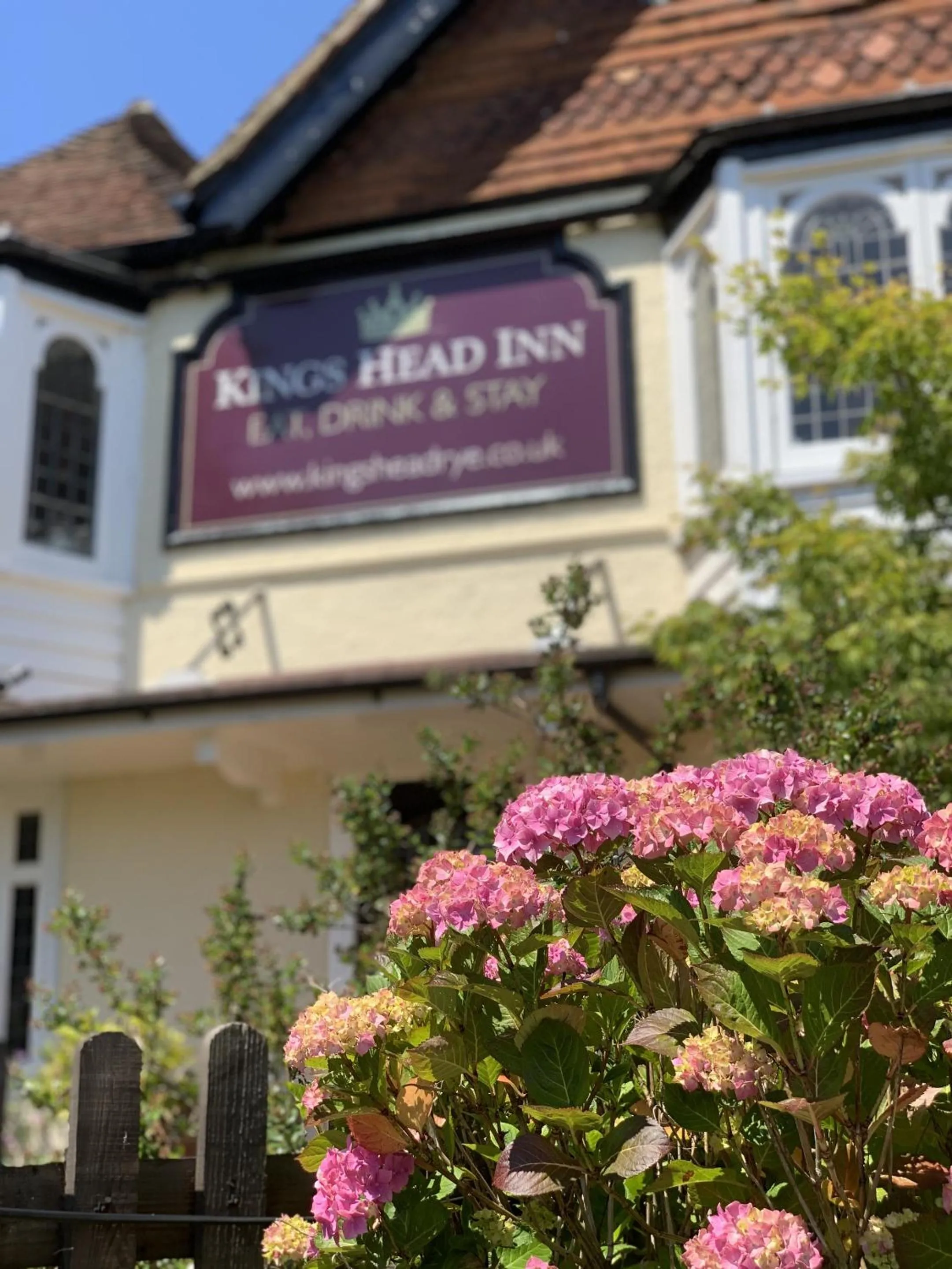 Property building in Kings Head Inn