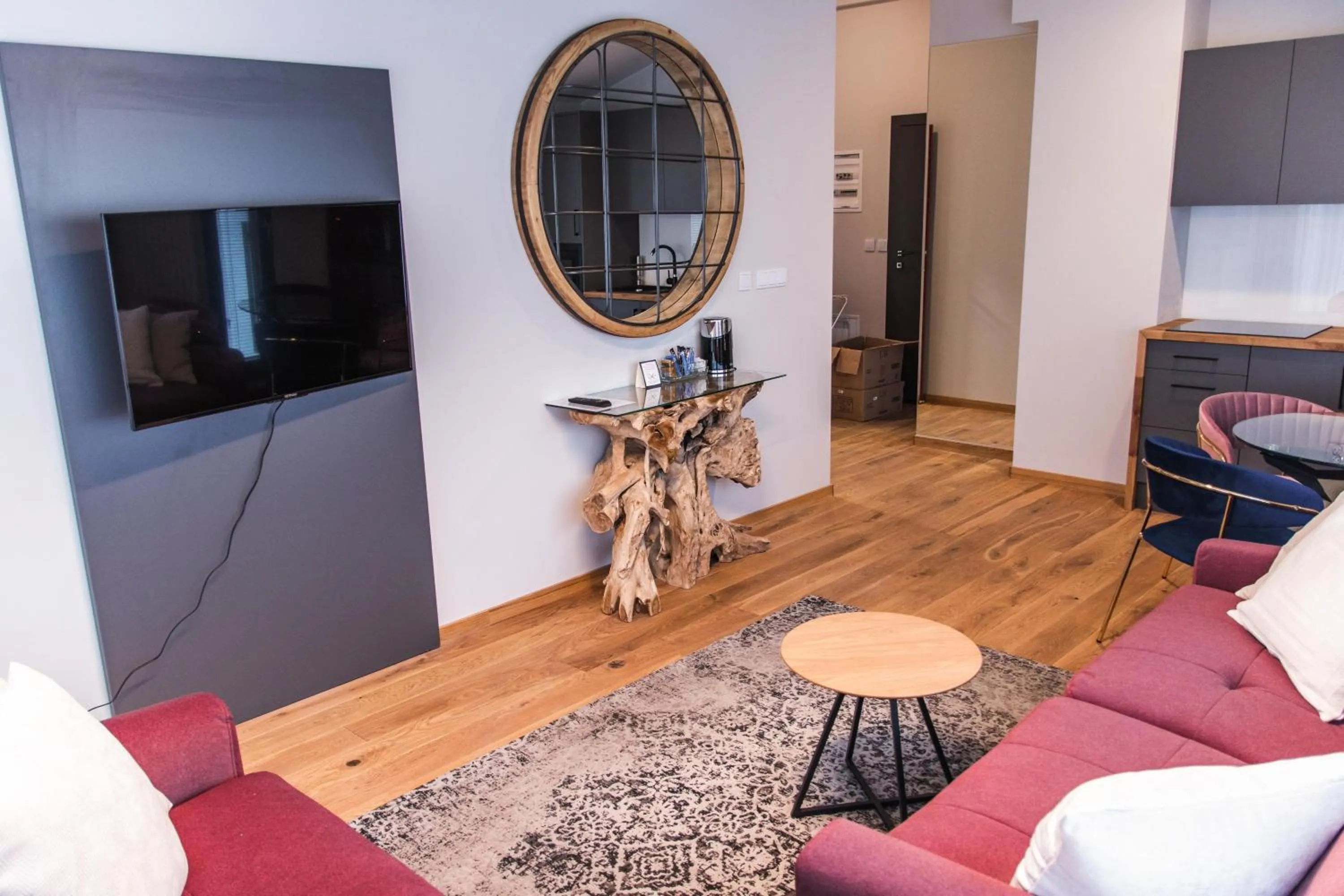 TV and multimedia in Aparthotel Inspire Miodova Residence