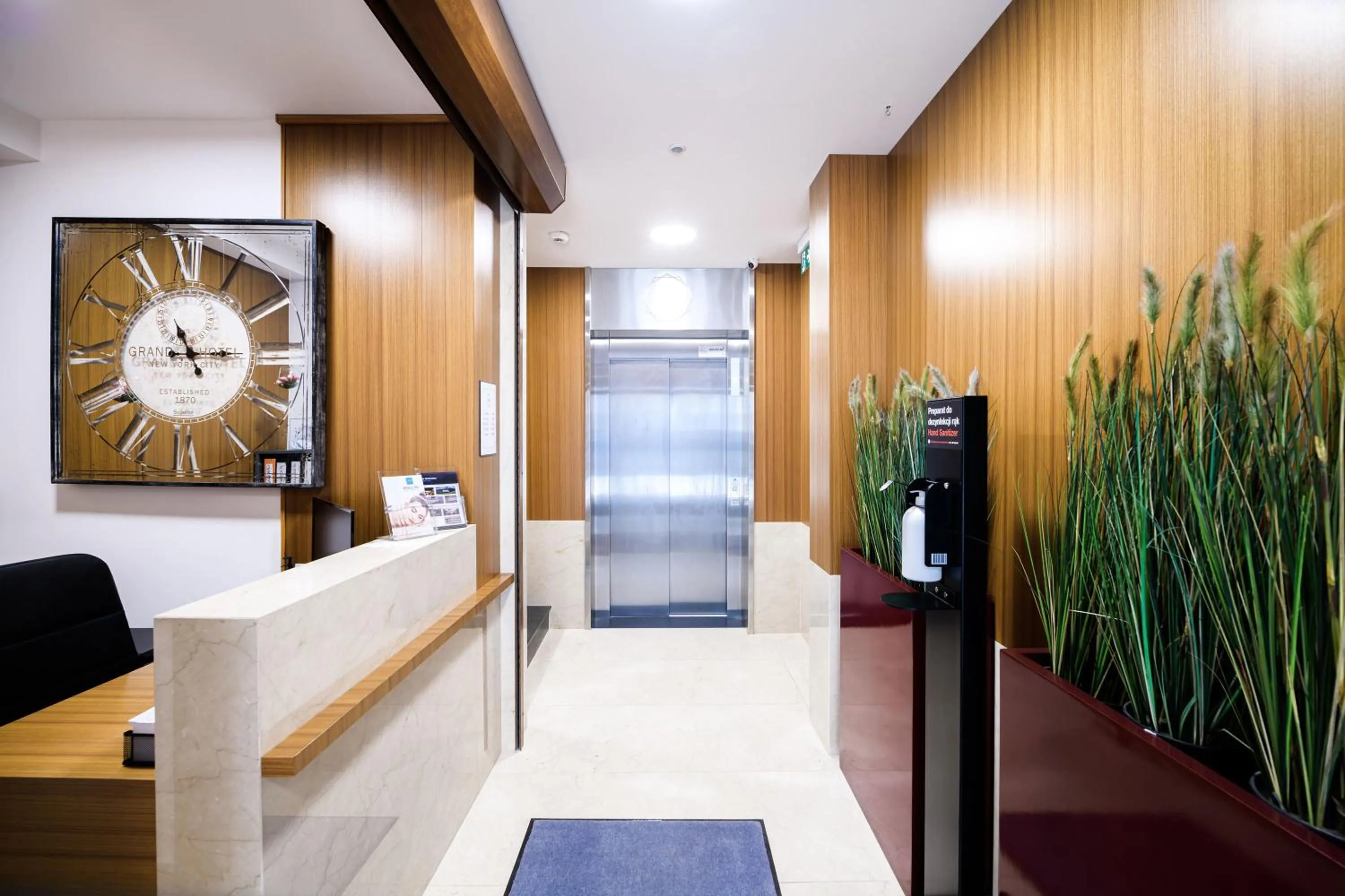 Facade/entrance in Aparthotel Inspire Miodova Residence