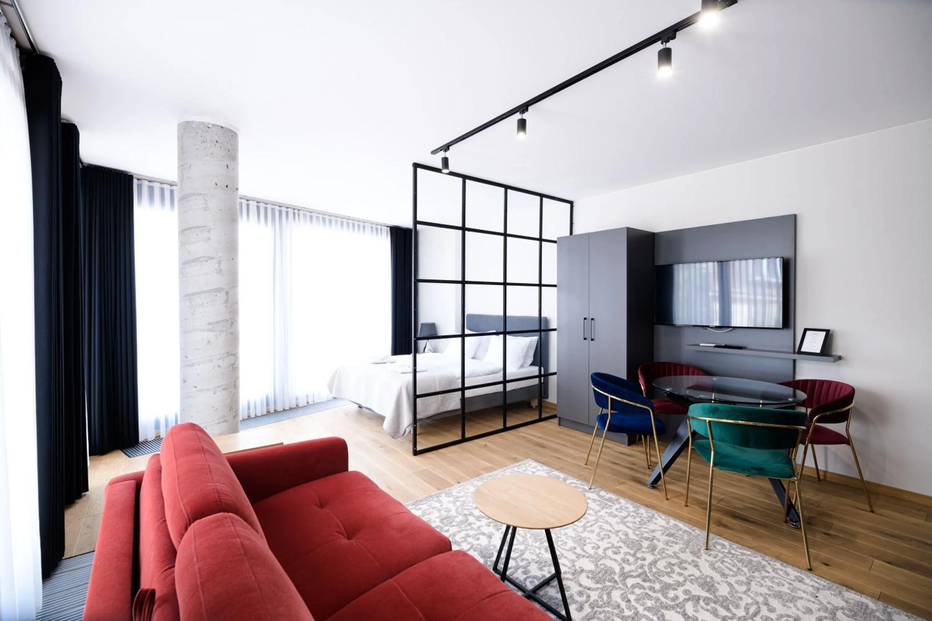 TV and multimedia in Aparthotel Inspire Miodova Residence
