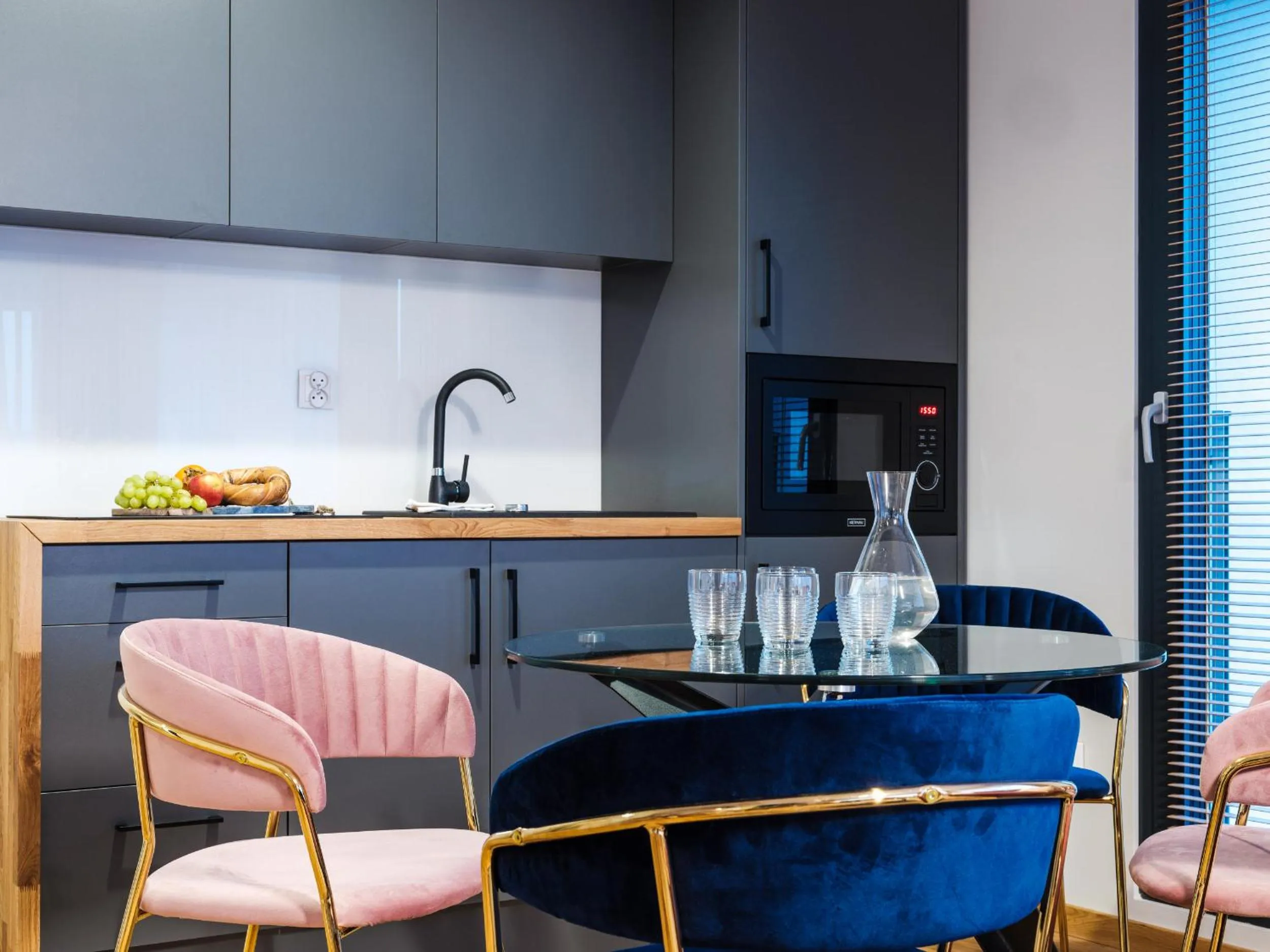 Kitchen or kitchenette in Aparthotel Inspire Miodova Residence