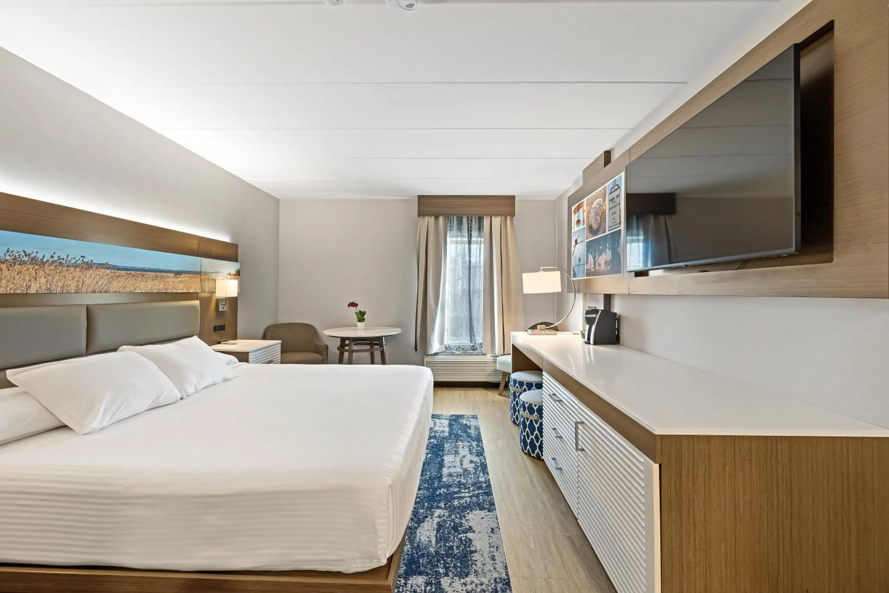 Bed in John Carver Inn & Spa