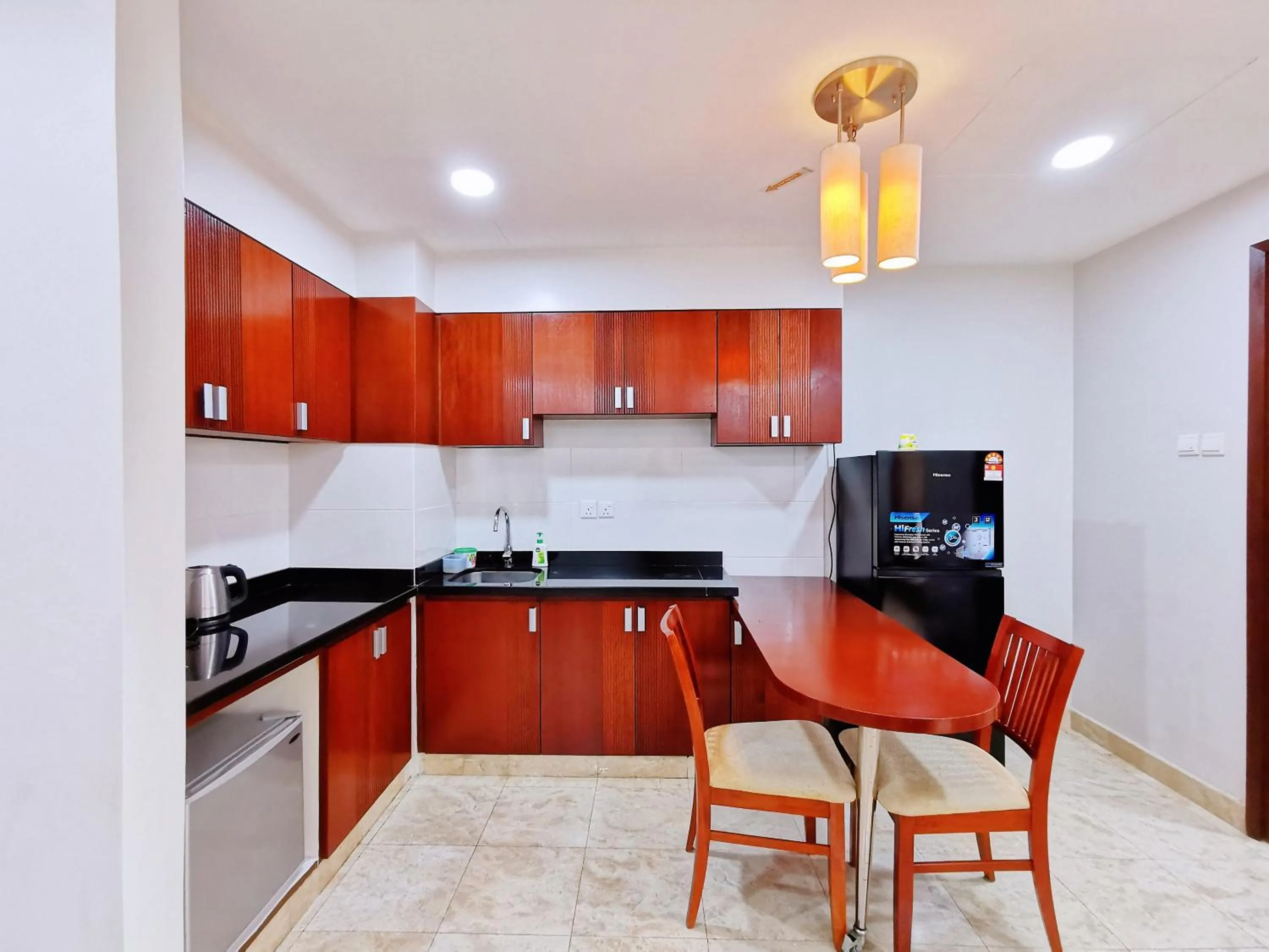 Kitchen or kitchenette in 【Amazing】Pool View 2BR Suite @ Pulai Springs Resort