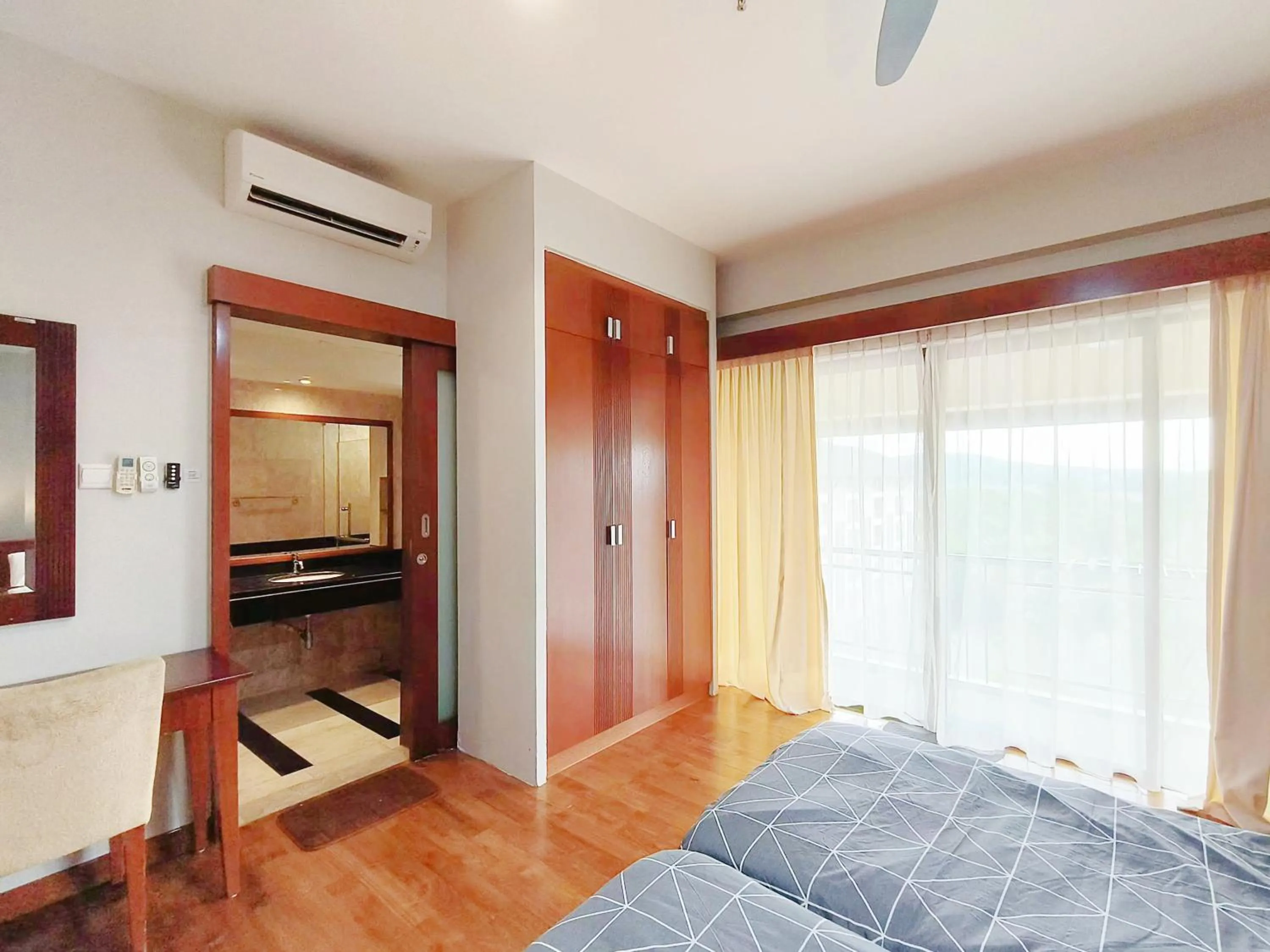 Bed in 【Amazing】Pool View 2BR Suite @ Pulai Springs Resort