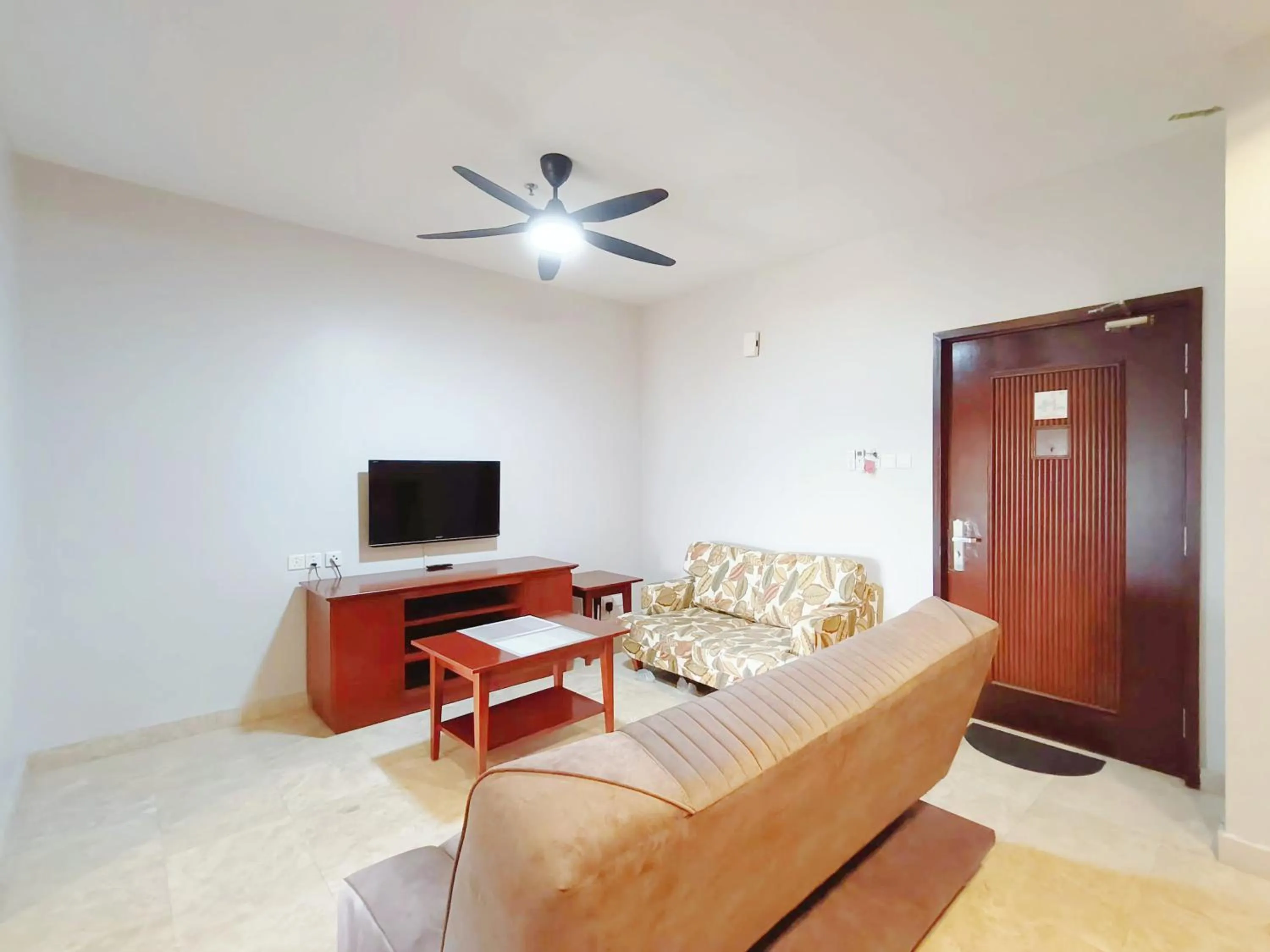 Living room in 【Amazing】Pool View 2BR Suite @ Pulai Springs Resort