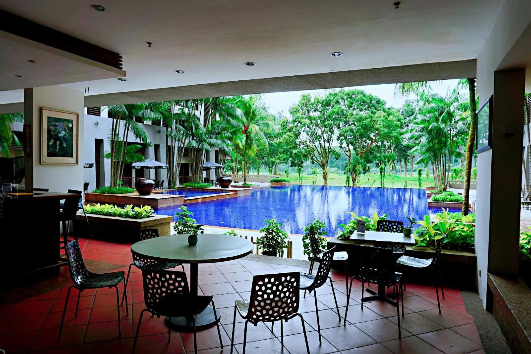 Restaurant/places to eat in 【Amazing】Pool View 2BR Suite @ Pulai Springs Resort