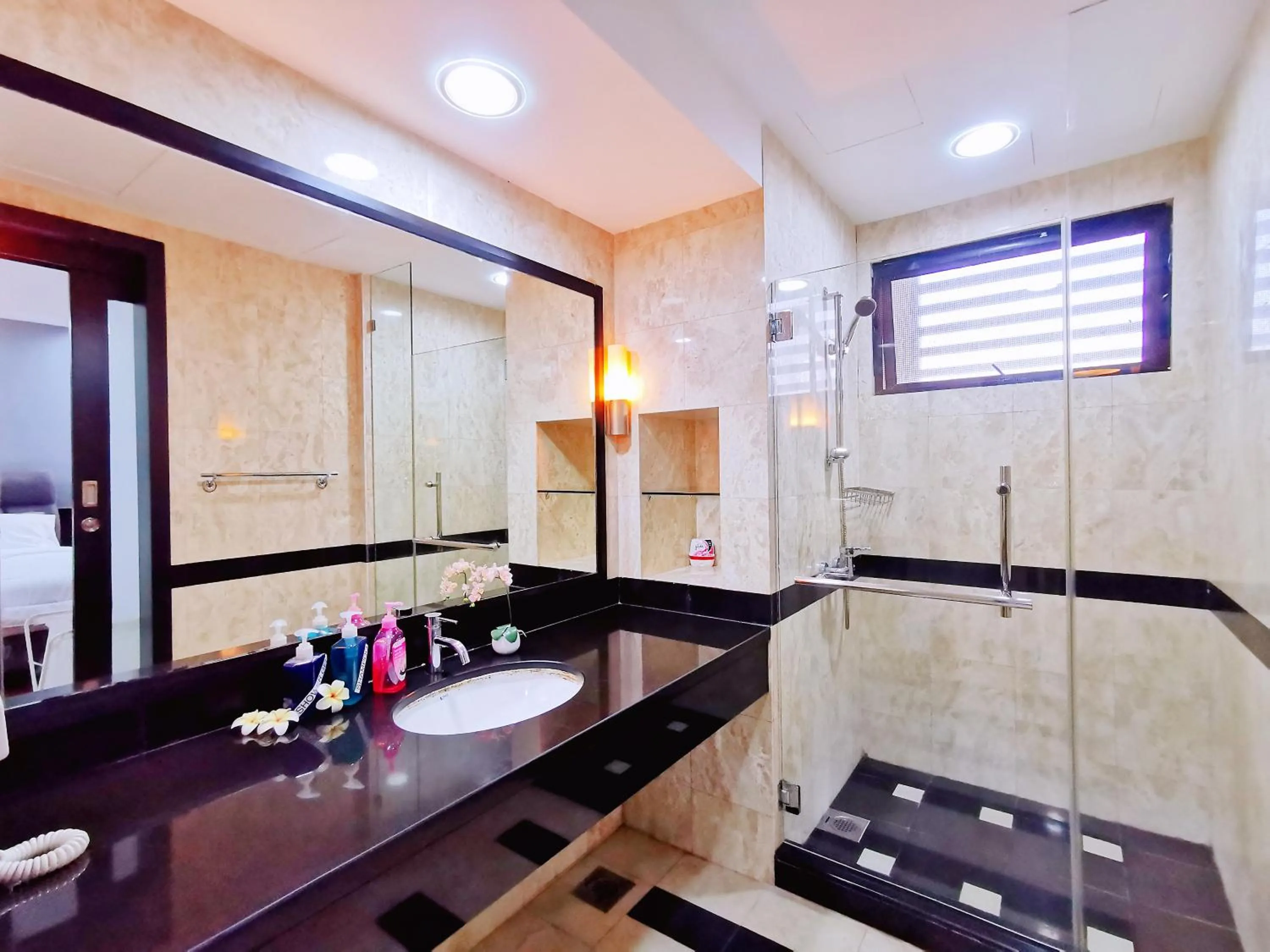 Bathroom in 【Amazing】Pool View 2BR Suite @ Pulai Springs Resort