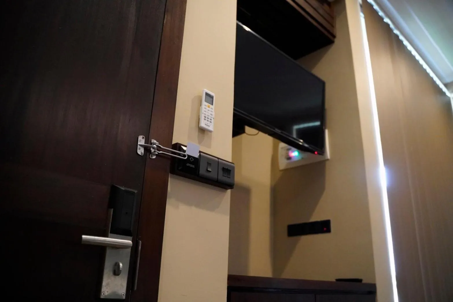 TV and multimedia in SOLUNA BEACH RESORT