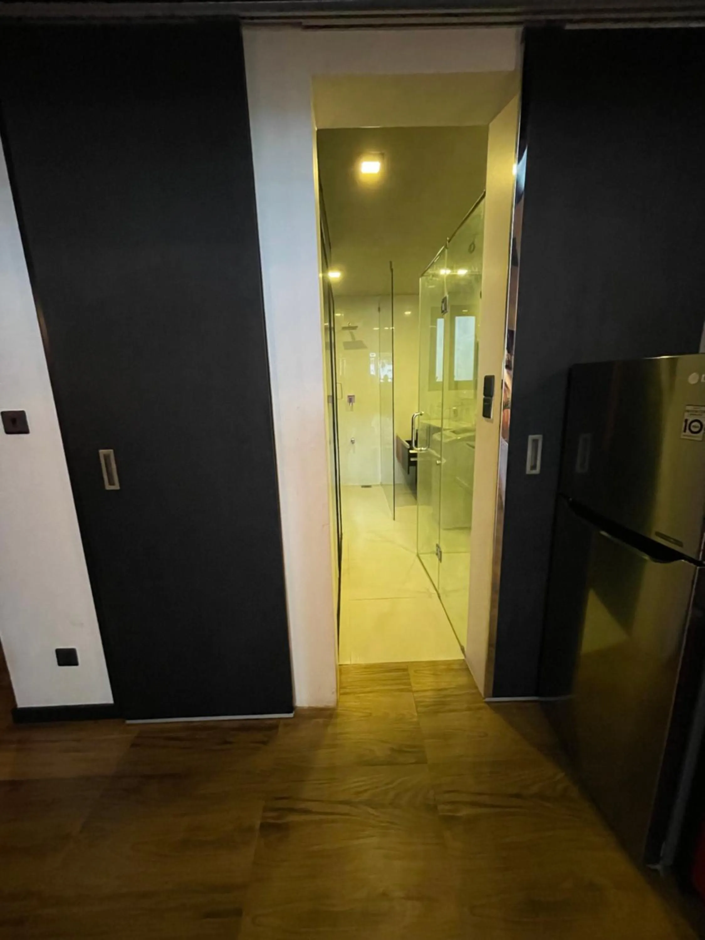 Photo of the whole room in SOLUNA BEACH RESORT