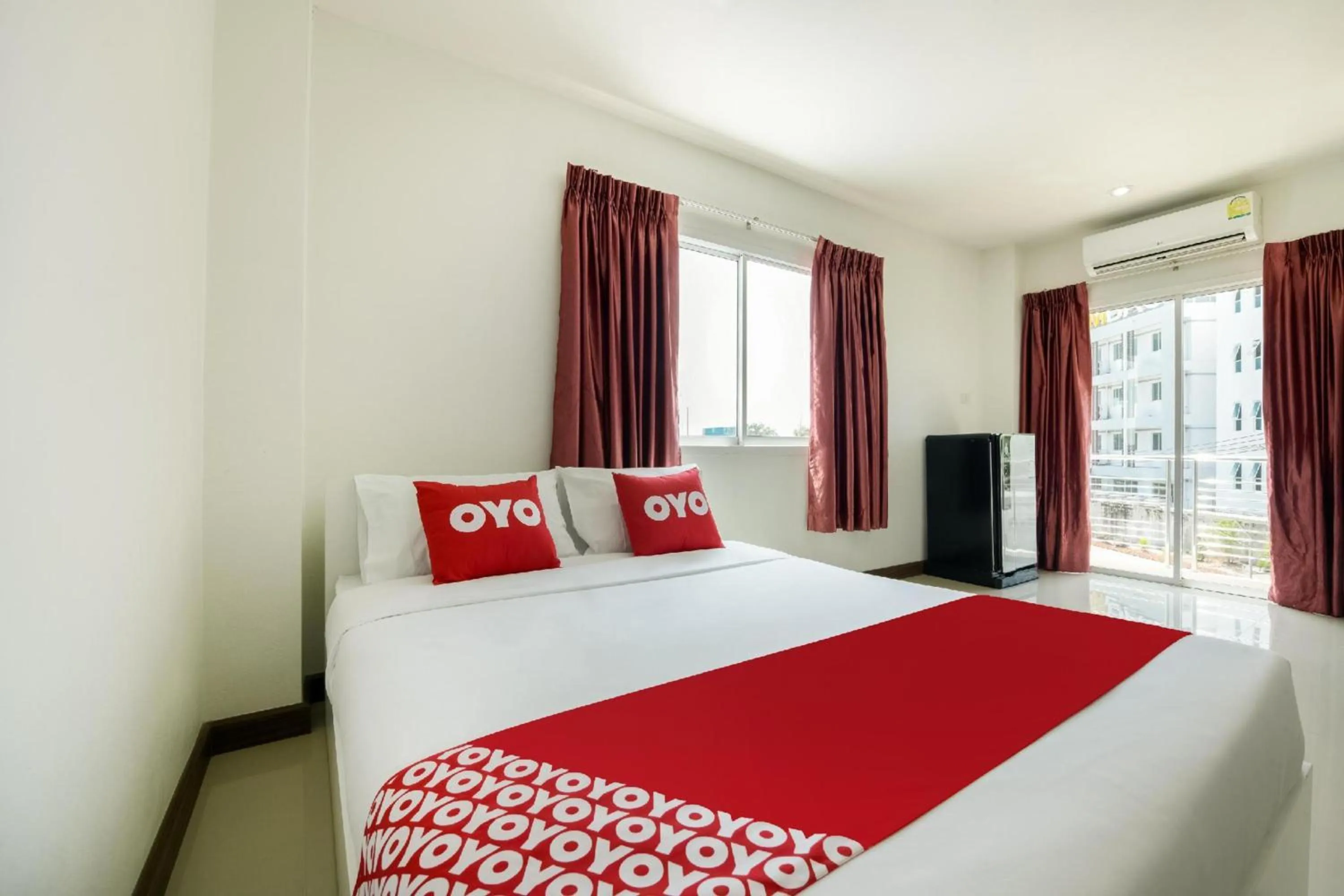 Photo of the whole room, Bed in OYO 350 Mae Saeng Place