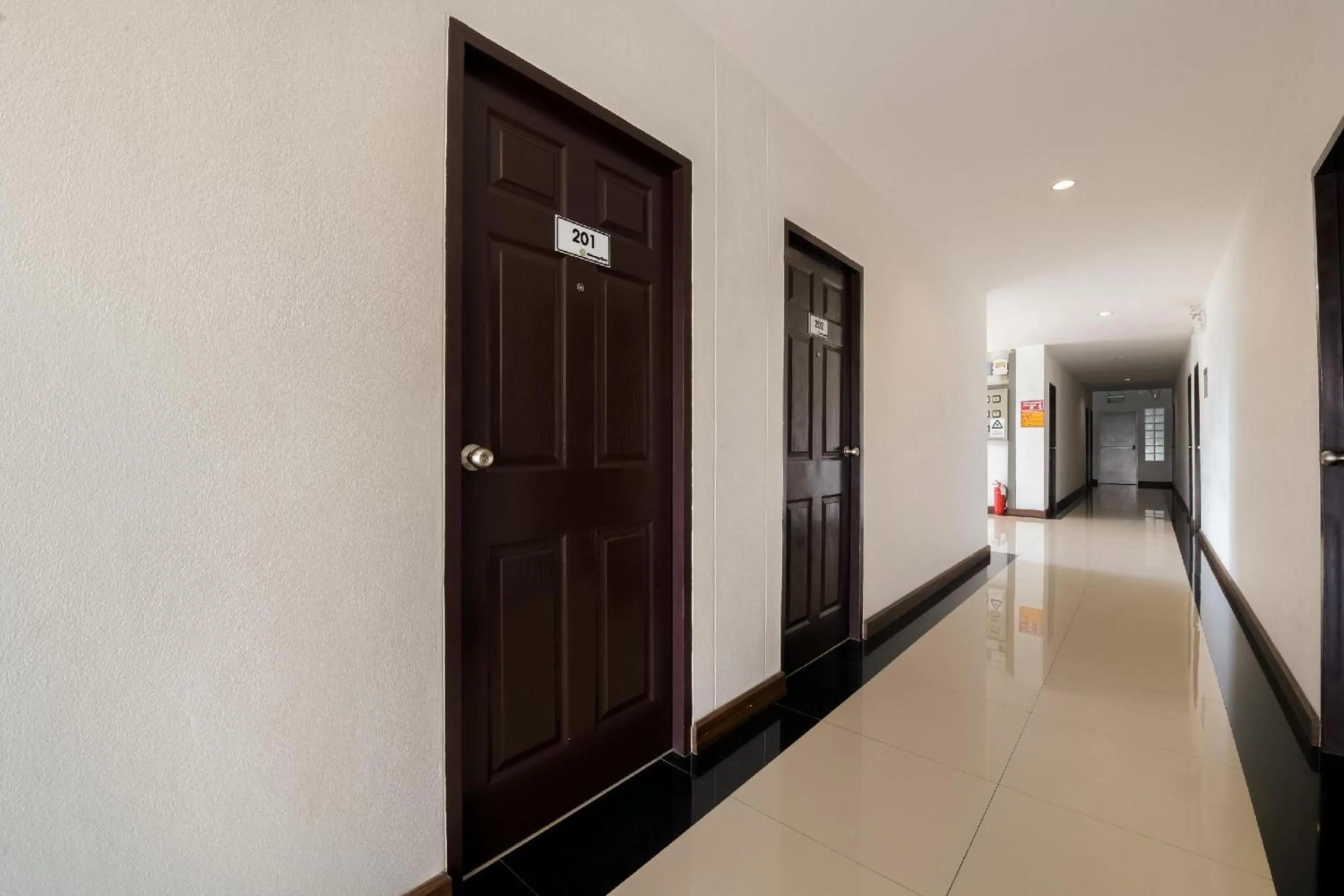 Lobby or reception in OYO 350 Mae Saeng Place