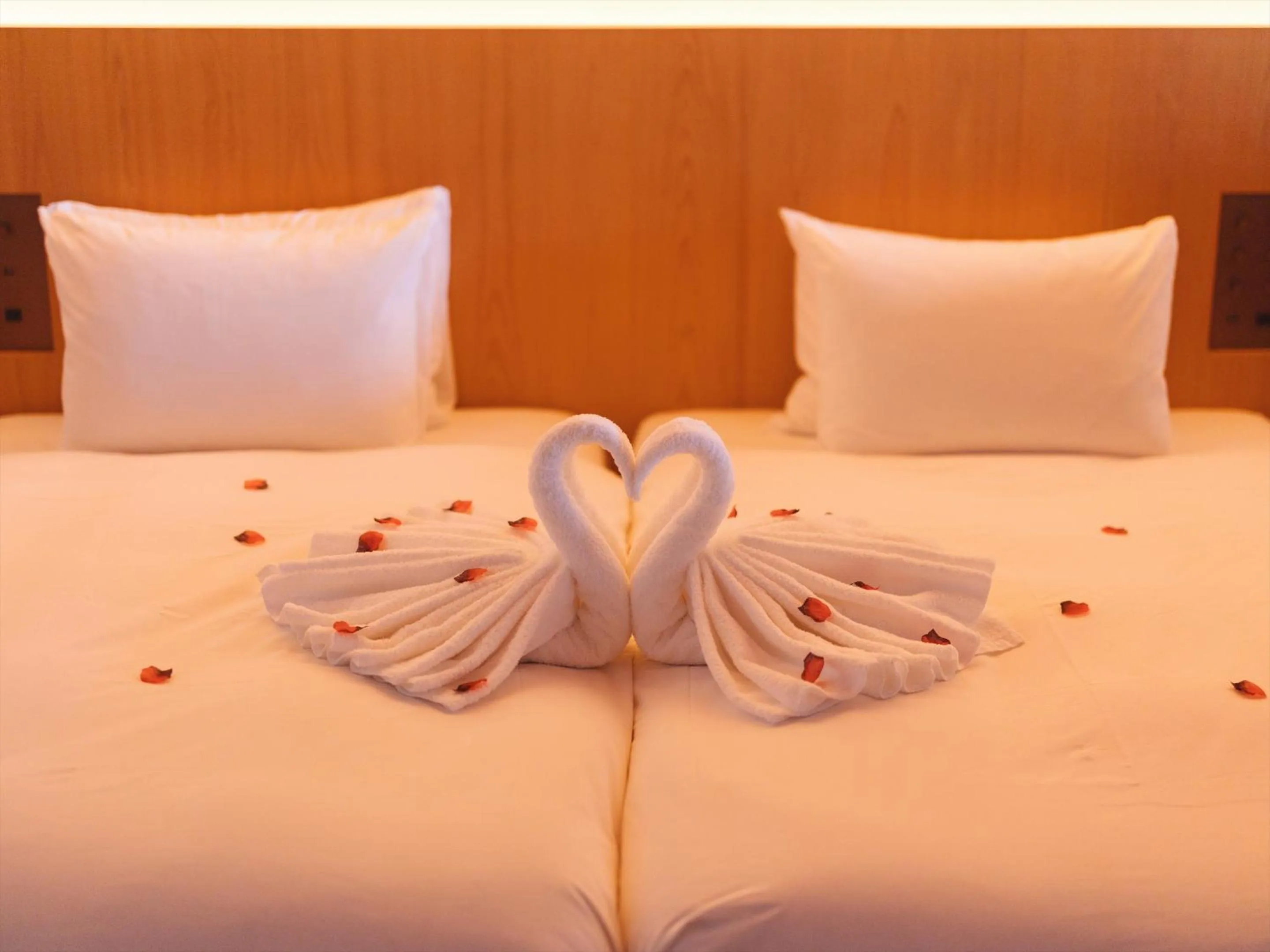 Decorative detail, Bed in SOKI ATAMI